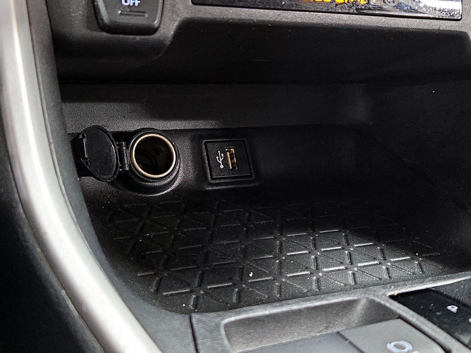 Thumbnail: 2023 Toyota RAV4 - 18