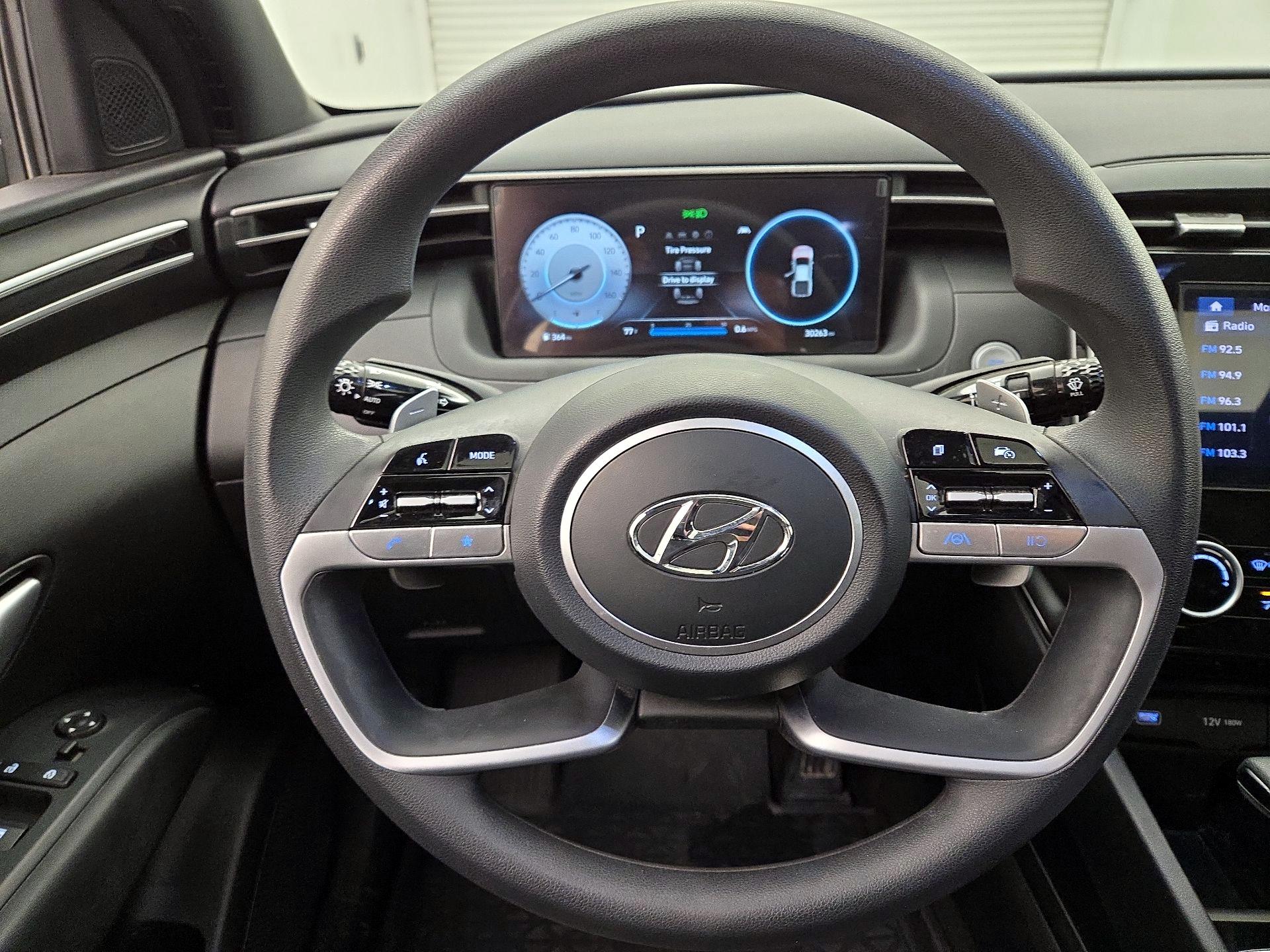 Thumbnail: 2023 Hyundai Santa Cruz - 10