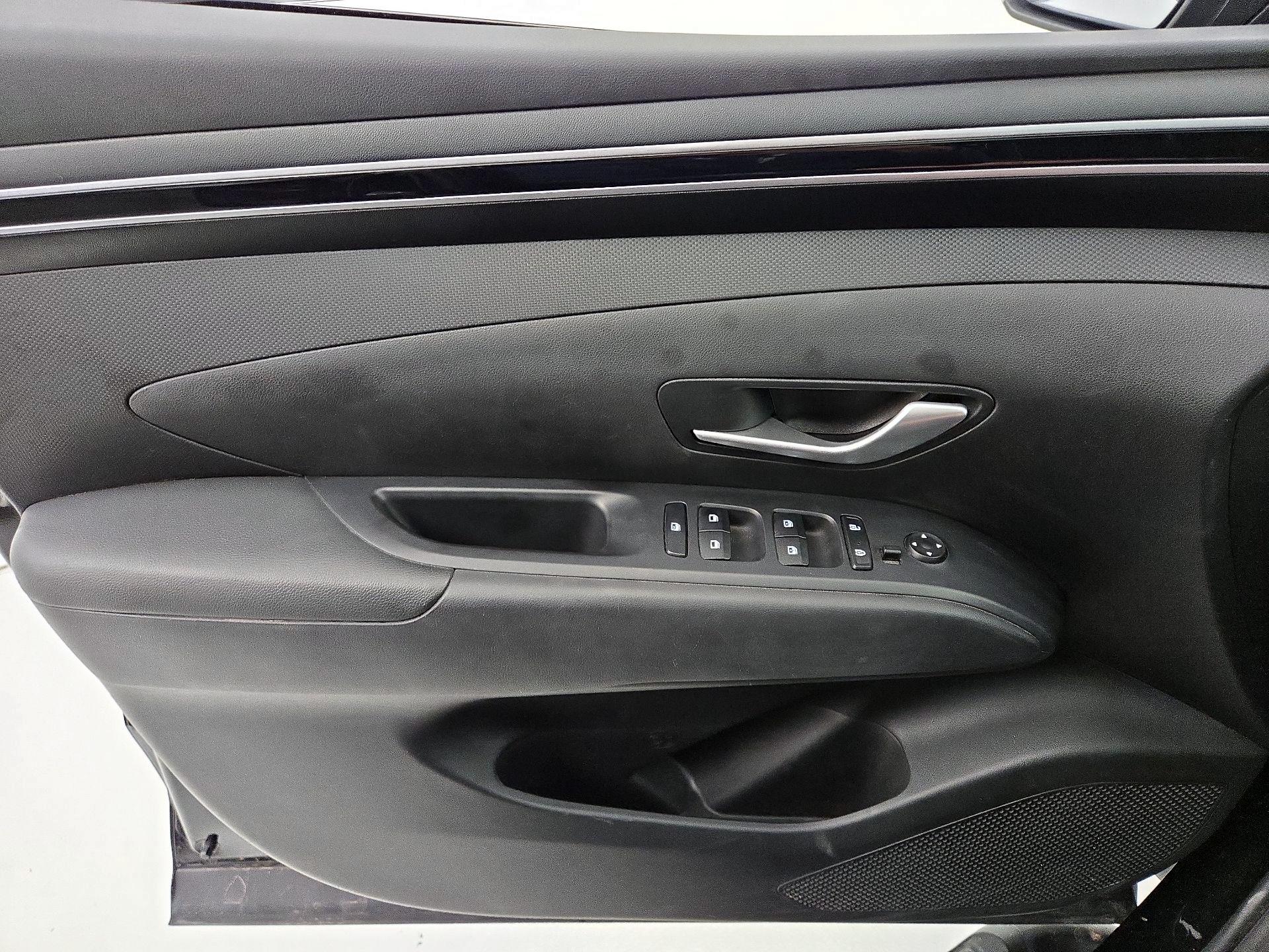 Thumbnail: 2023 Hyundai Santa Cruz - 12