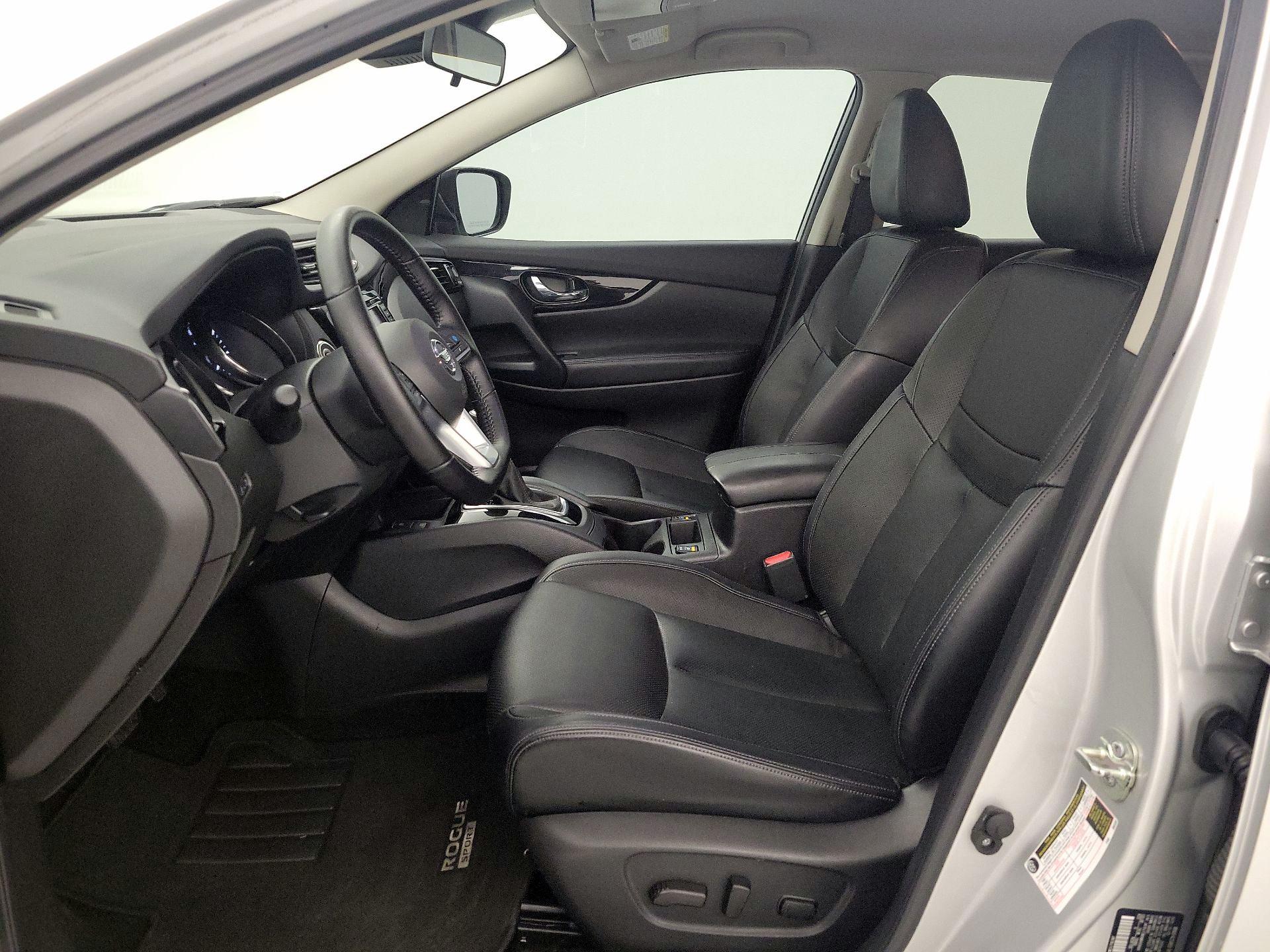 Thumbnail: 2022 Nissan Rogue Sport - 11