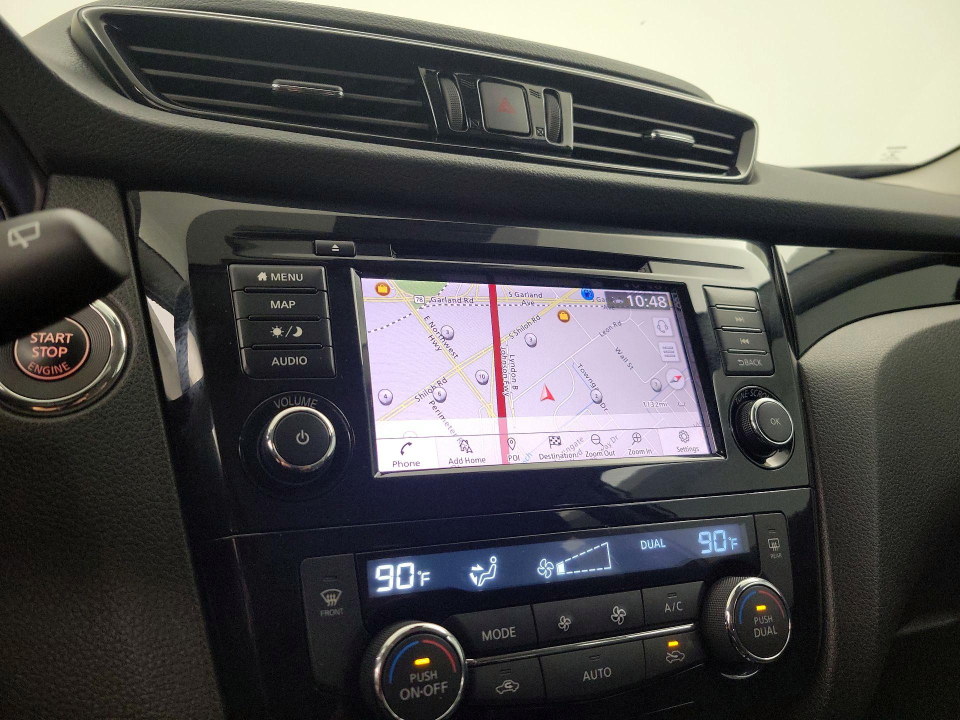 Thumbnail: 2022 Nissan Rogue Sport - 14