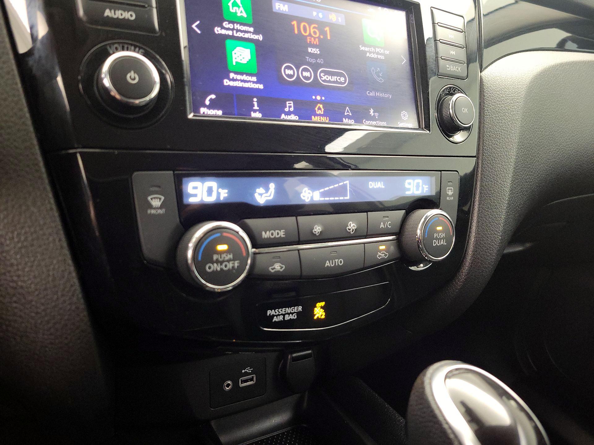 Thumbnail: 2022 Nissan Rogue Sport - 17