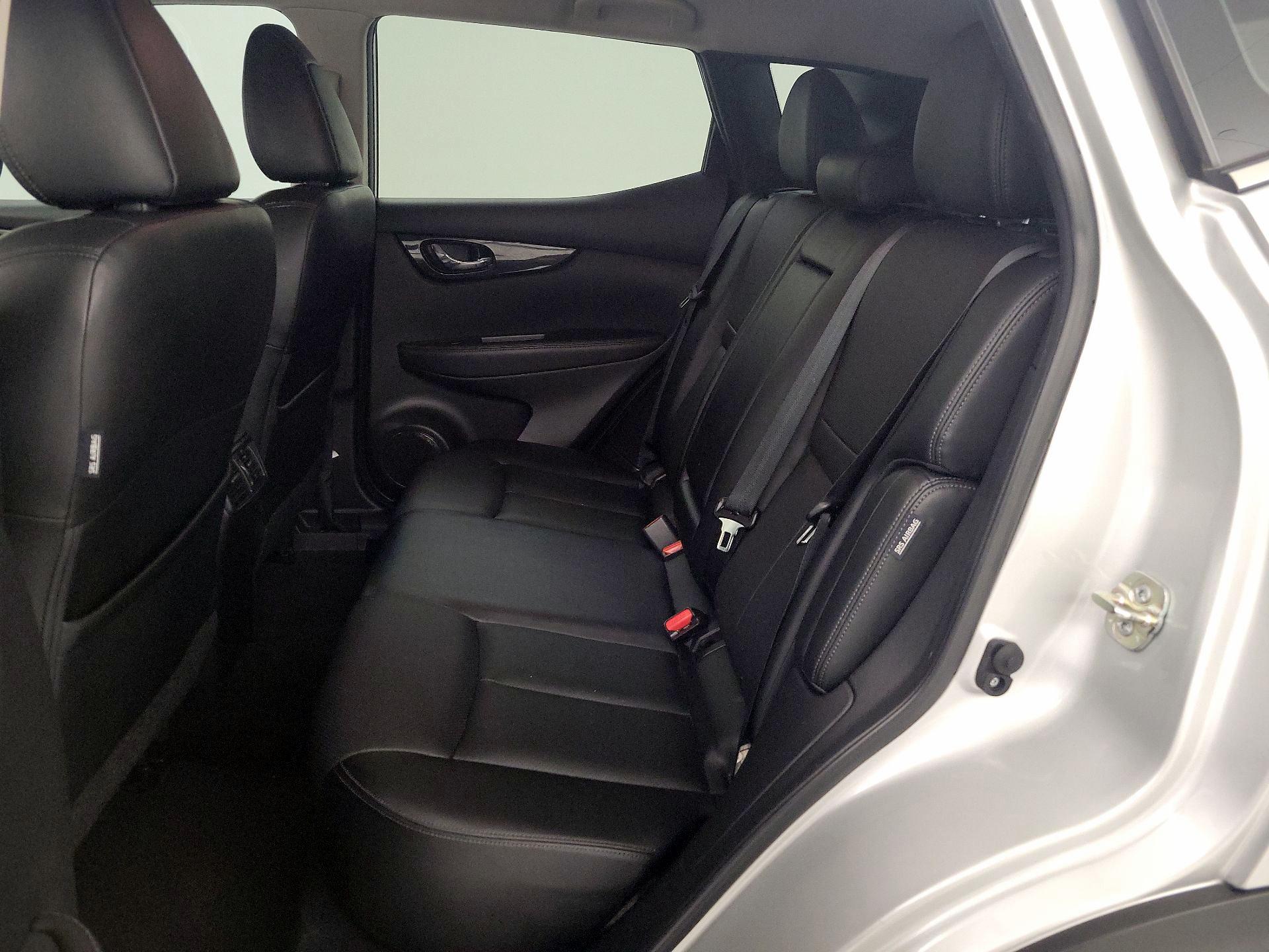 Thumbnail: 2022 Nissan Rogue Sport - 19