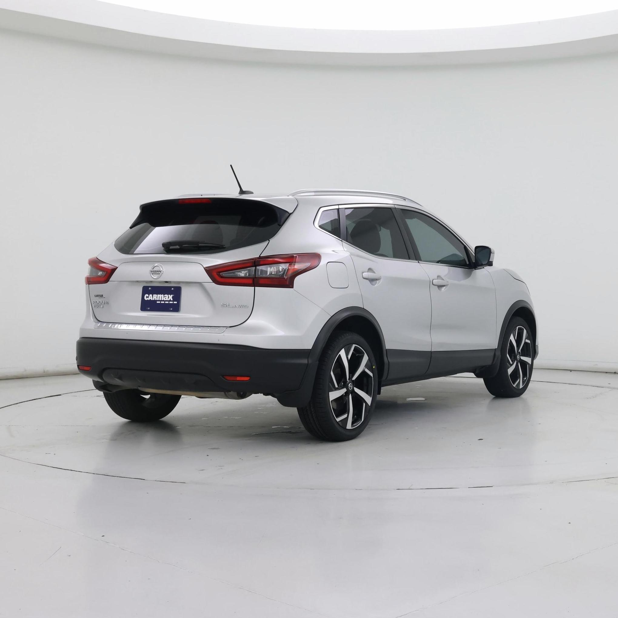 Thumbnail: 2022 Nissan Rogue Sport - 8