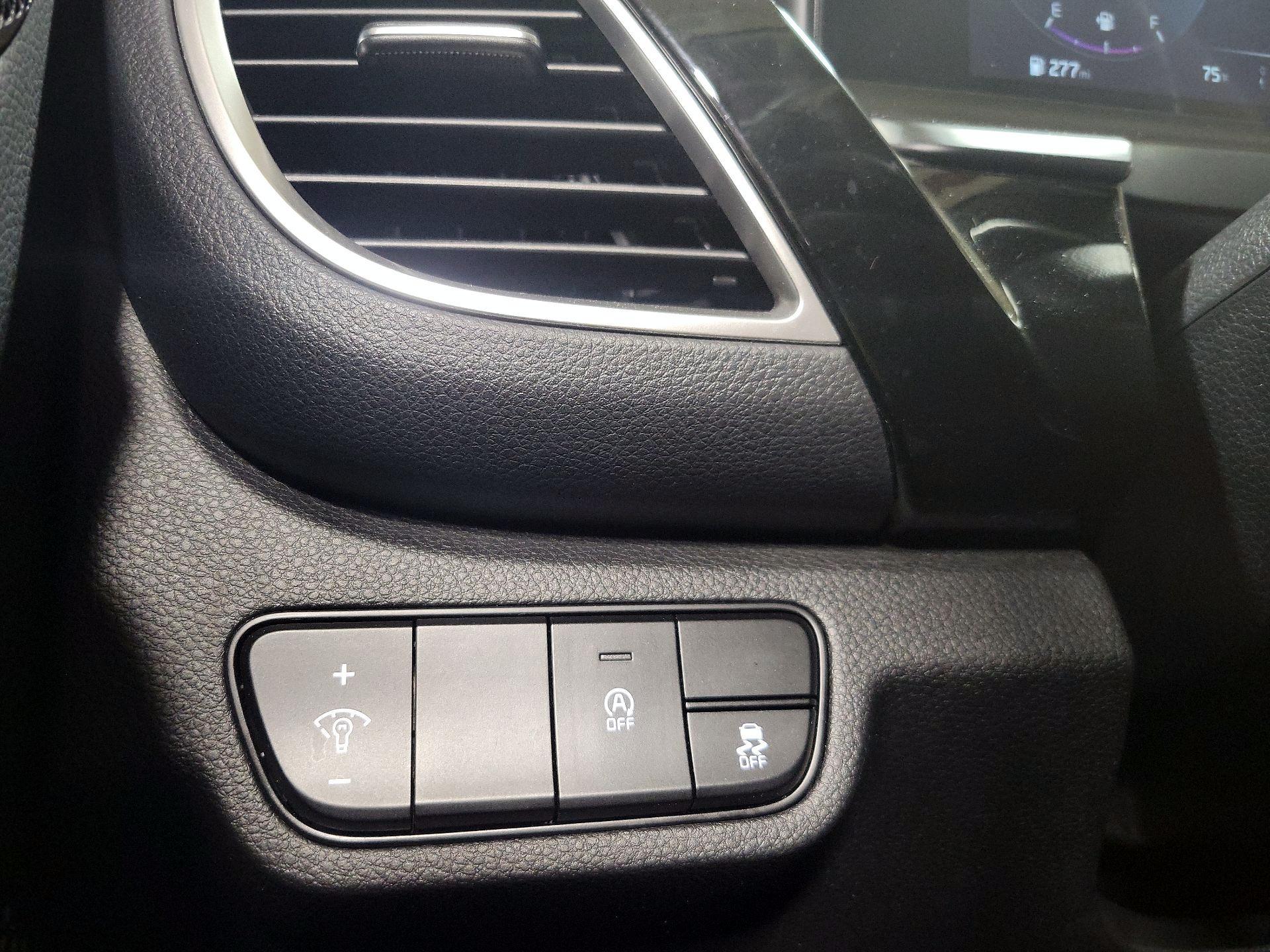 Thumbnail: 2024 Kia Seltos - 13