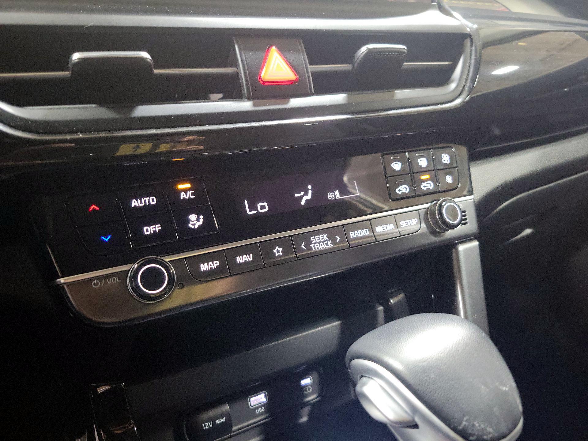 Thumbnail: 2024 Kia Seltos - 16