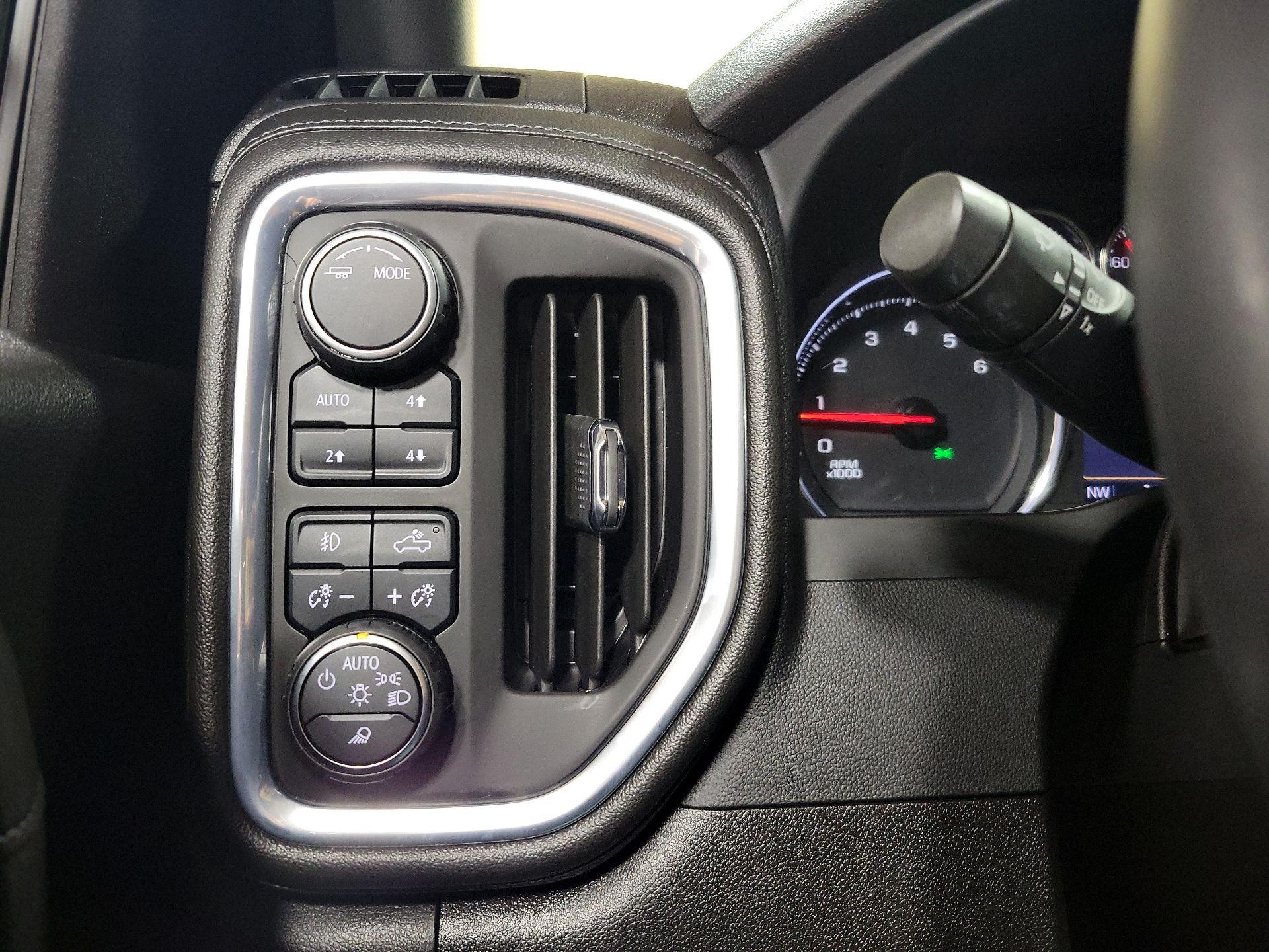 Thumbnail: 2022 Chevrolet Silverado 1500 - 13