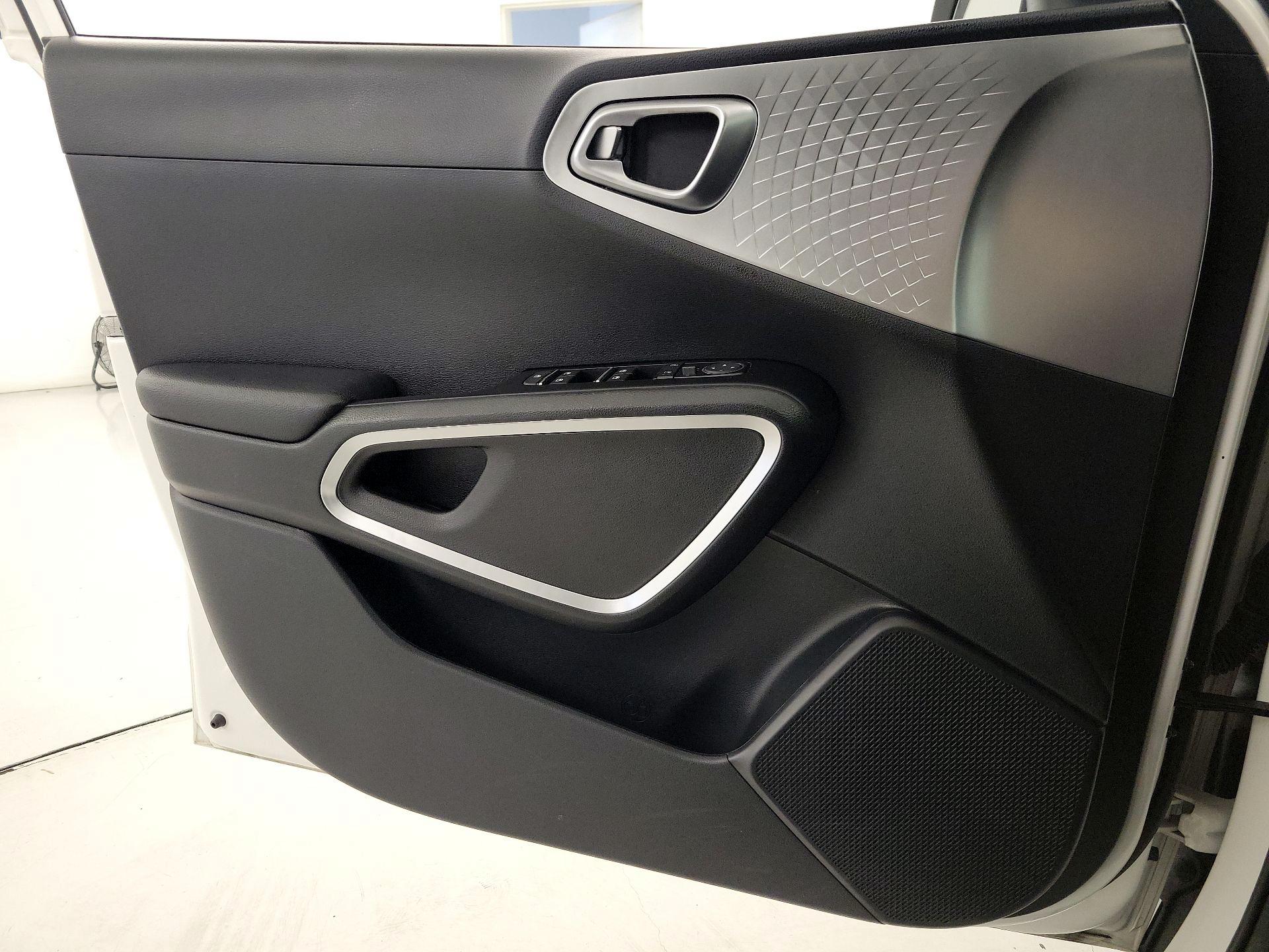 Thumbnail: 2024 Kia Soul - 12