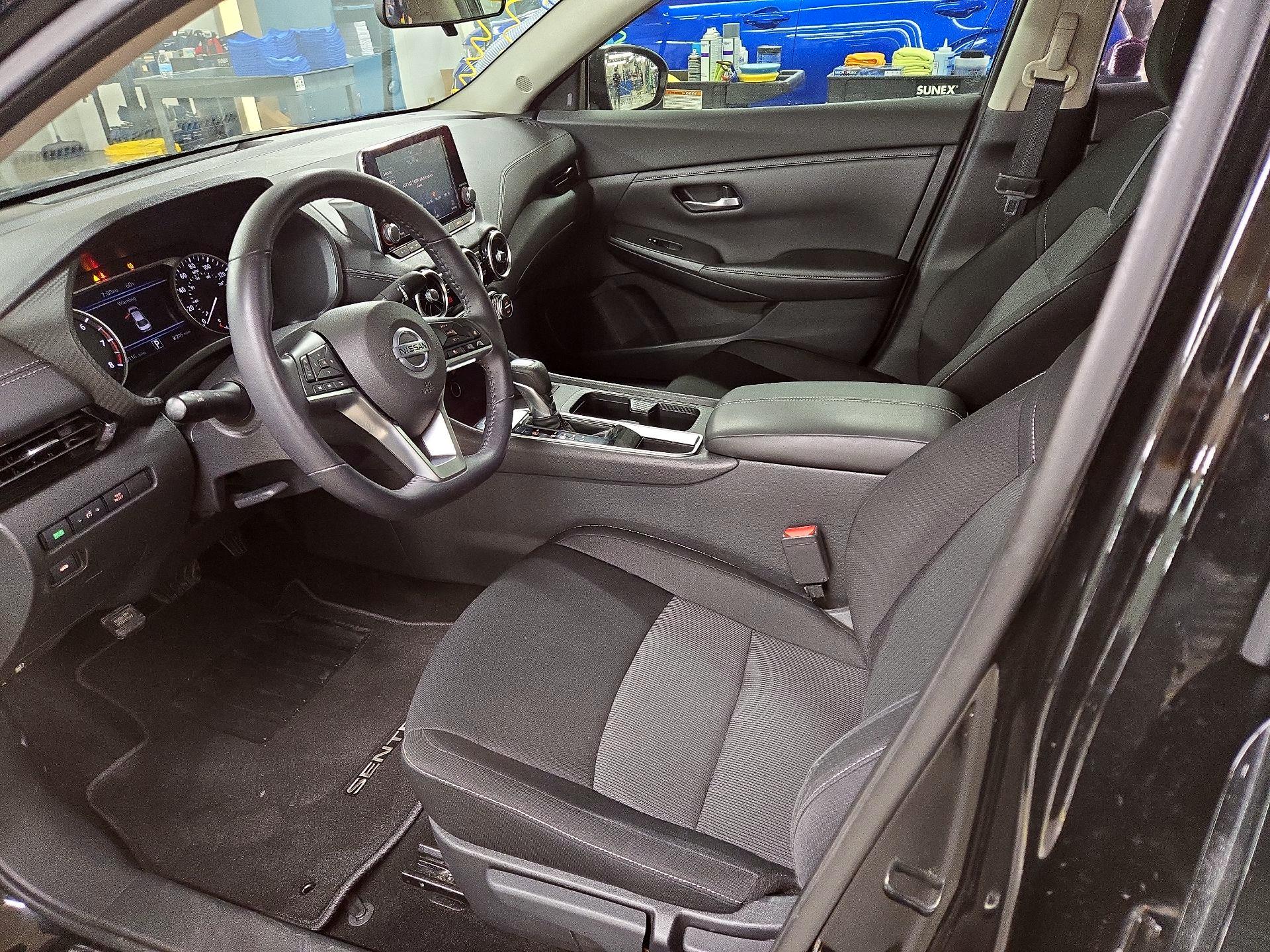 Thumbnail: 2021 Nissan Sentra - 11