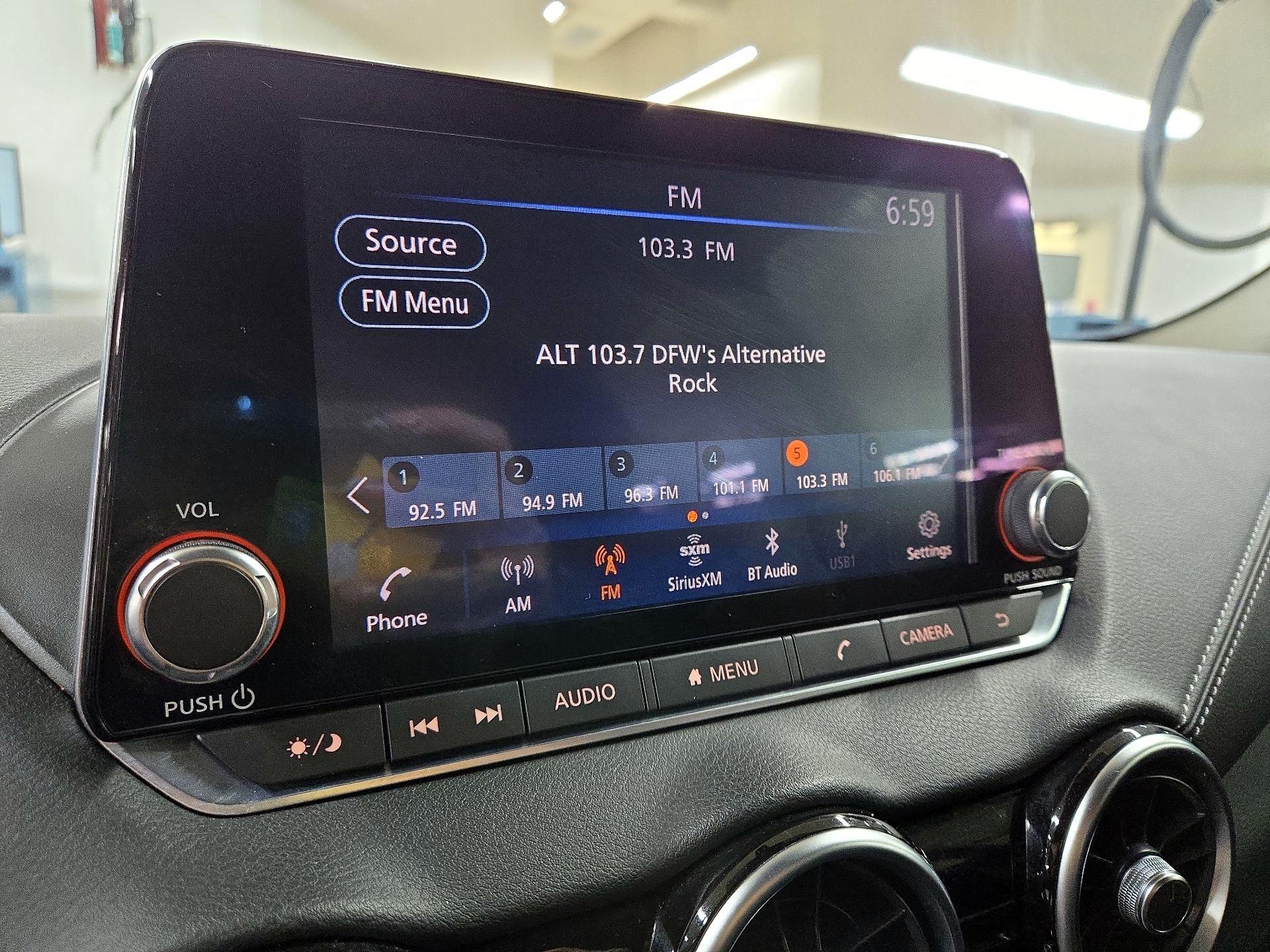 Thumbnail: 2021 Nissan Sentra - 15