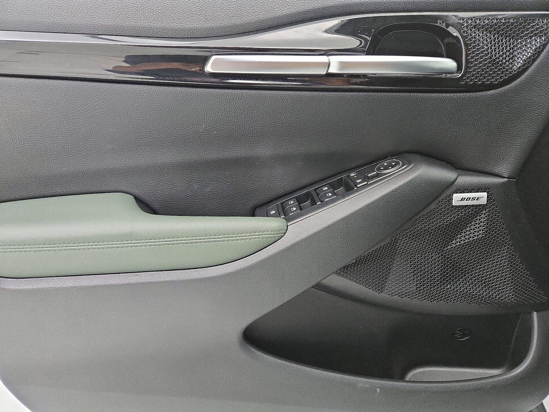 Thumbnail: 2024 Kia Seltos - 12