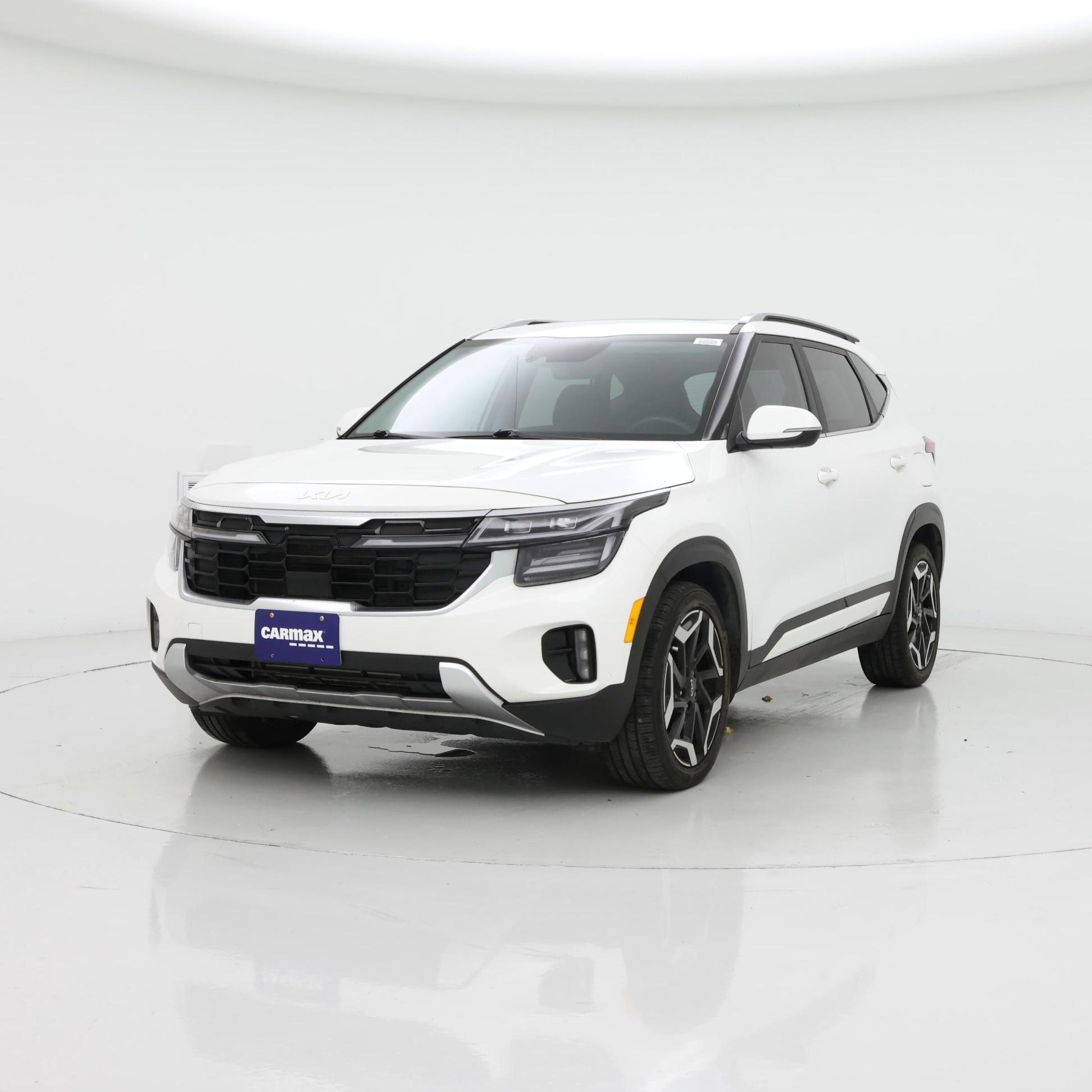 Thumbnail: 2024 Kia Seltos - 4