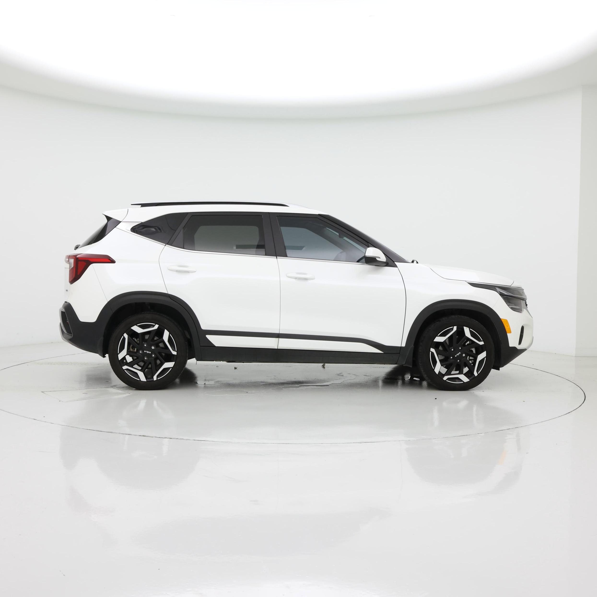 Thumbnail: 2024 Kia Seltos - 7