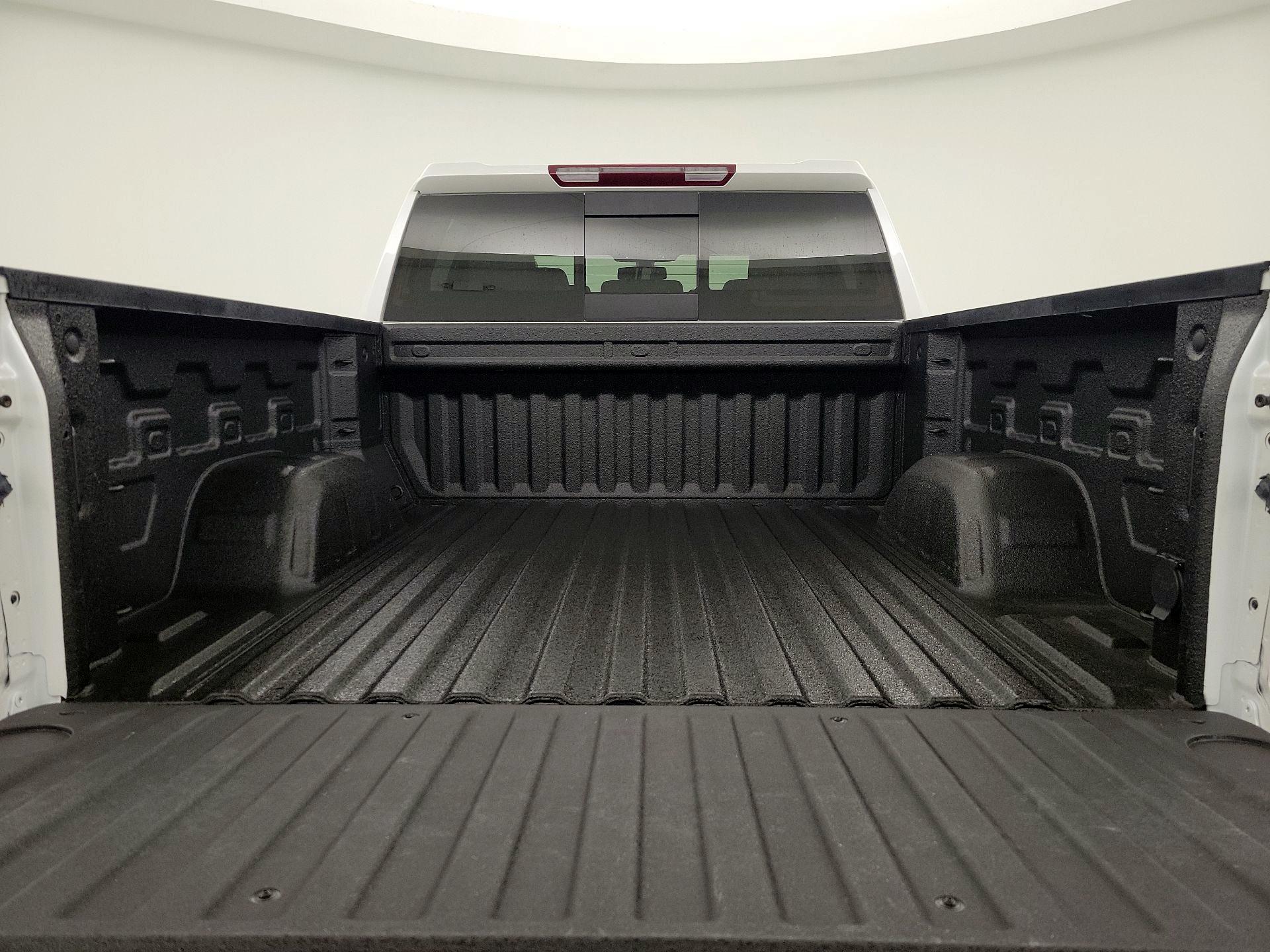 Thumbnail: 2021 Chevrolet Silverado 1500 - 19