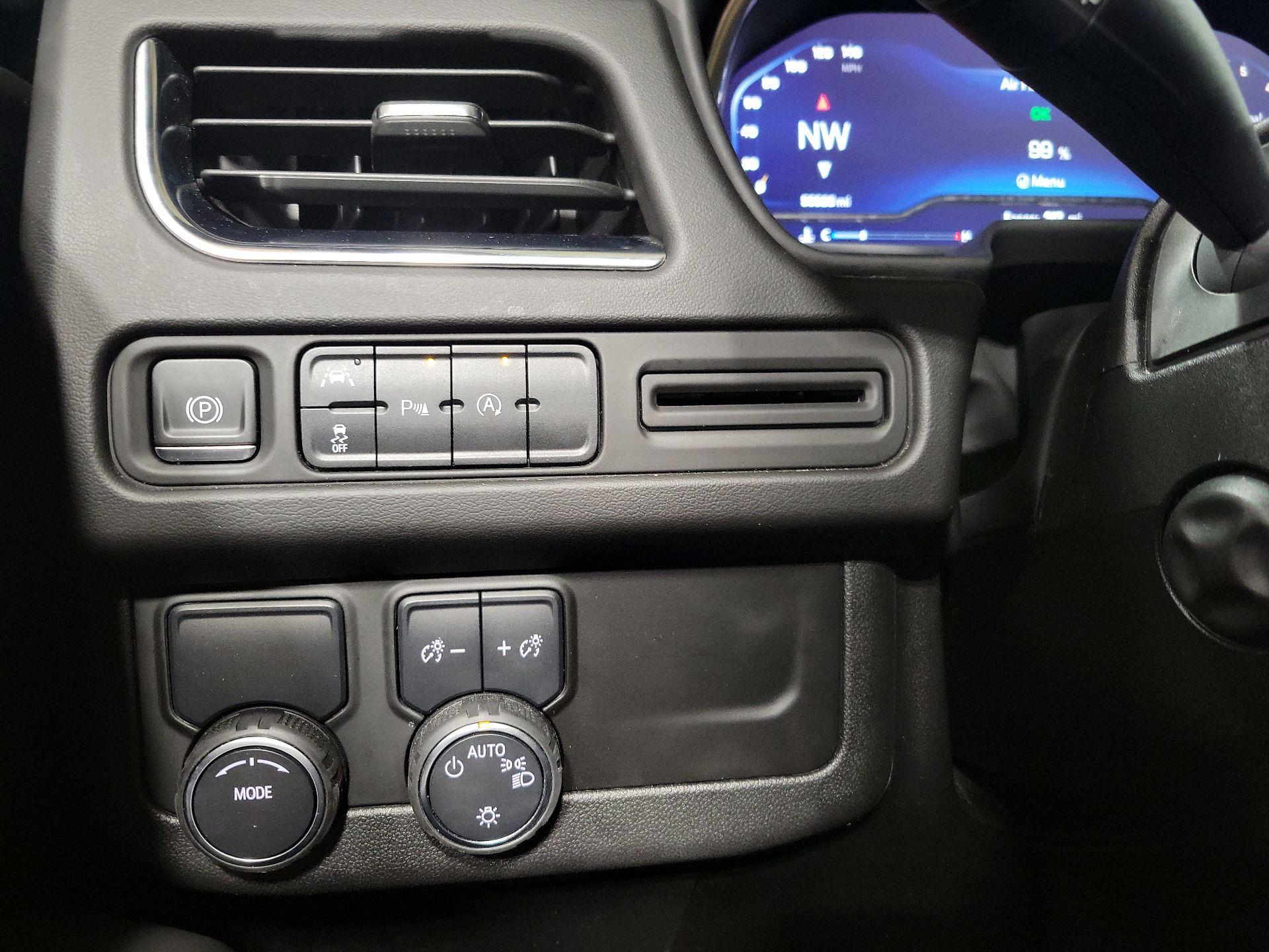 Thumbnail: 2023 Chevrolet Suburban - 13