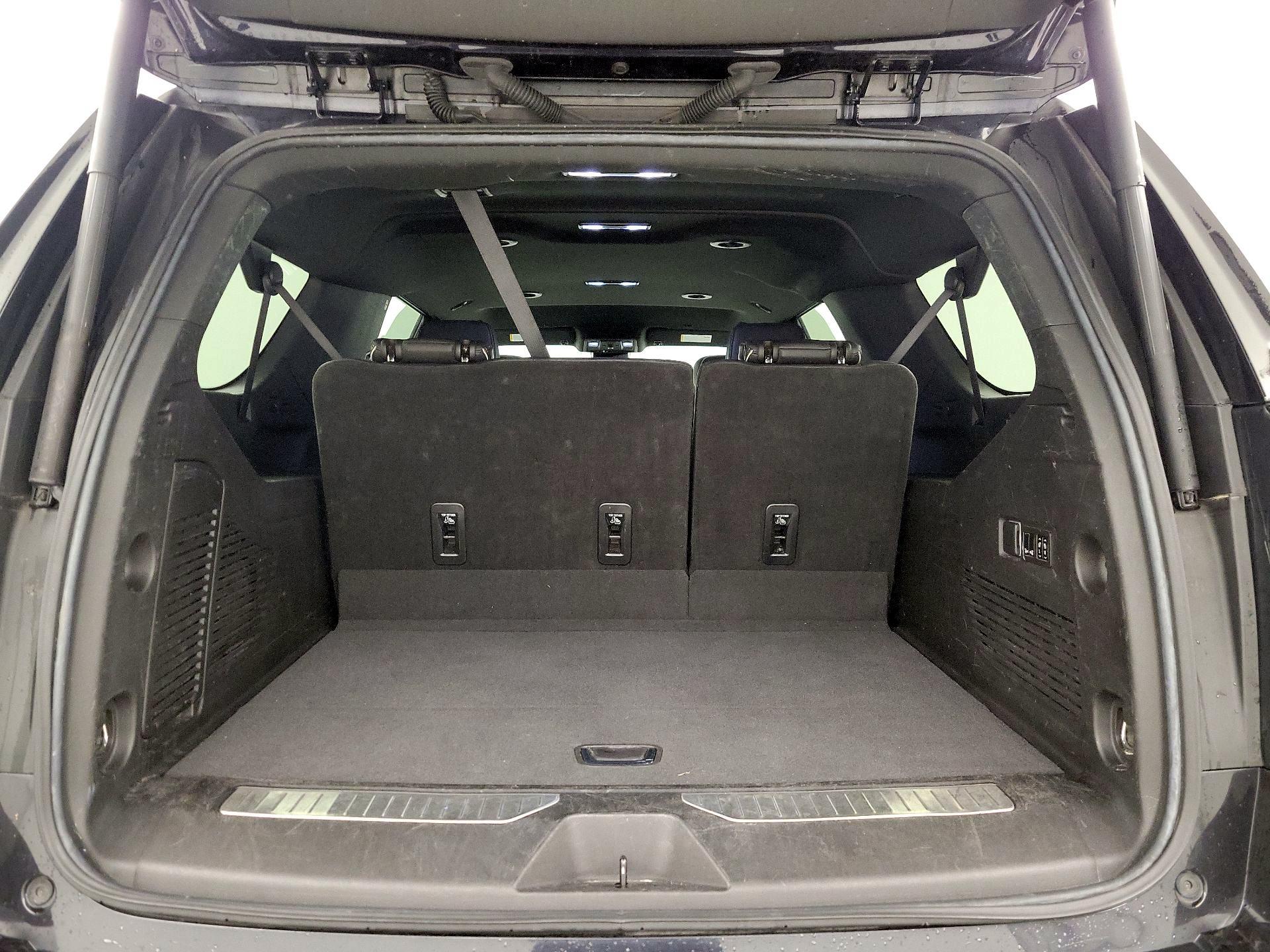 Thumbnail: 2023 Chevrolet Suburban - 19