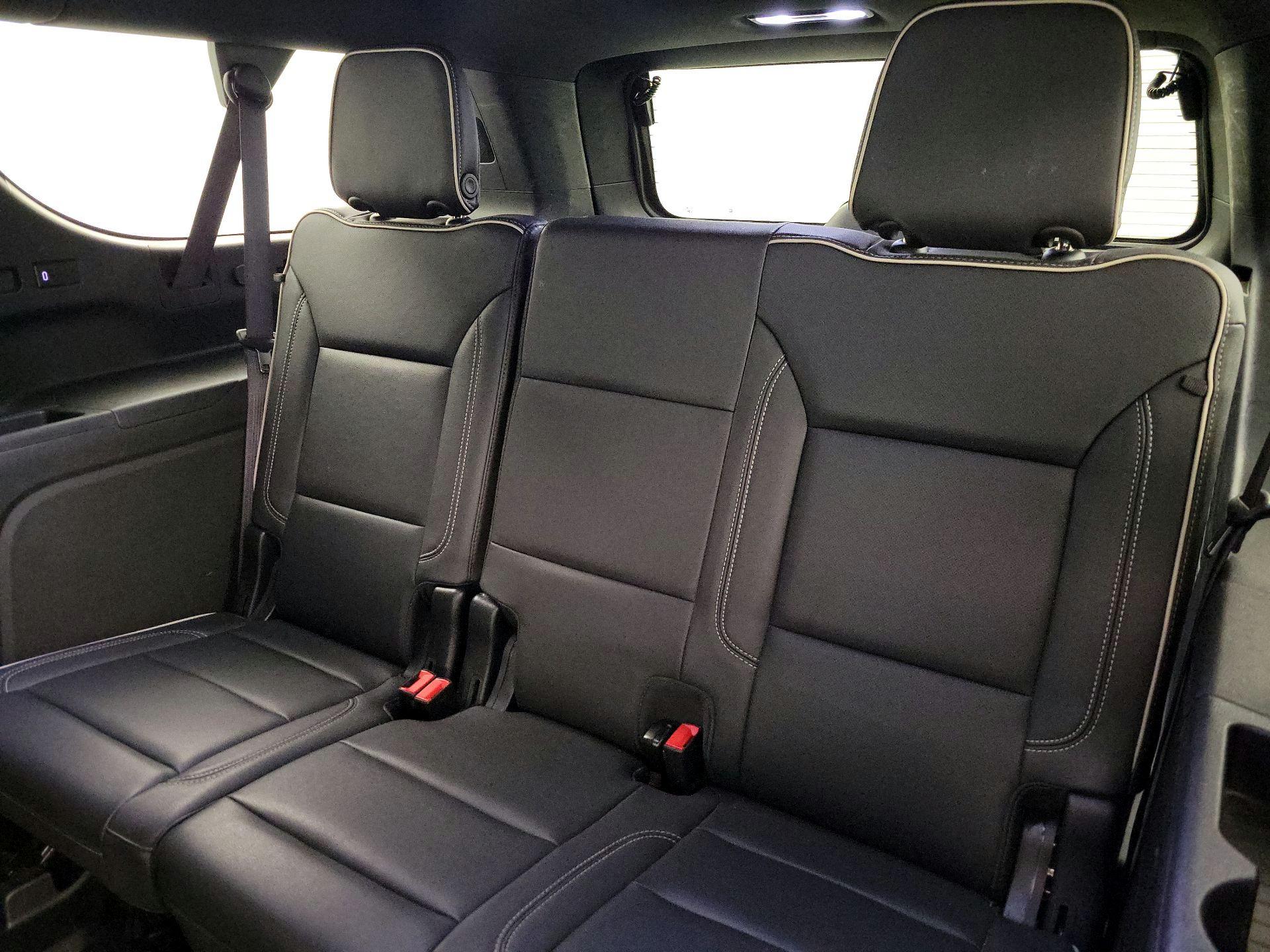 Thumbnail: 2023 Chevrolet Suburban - 19