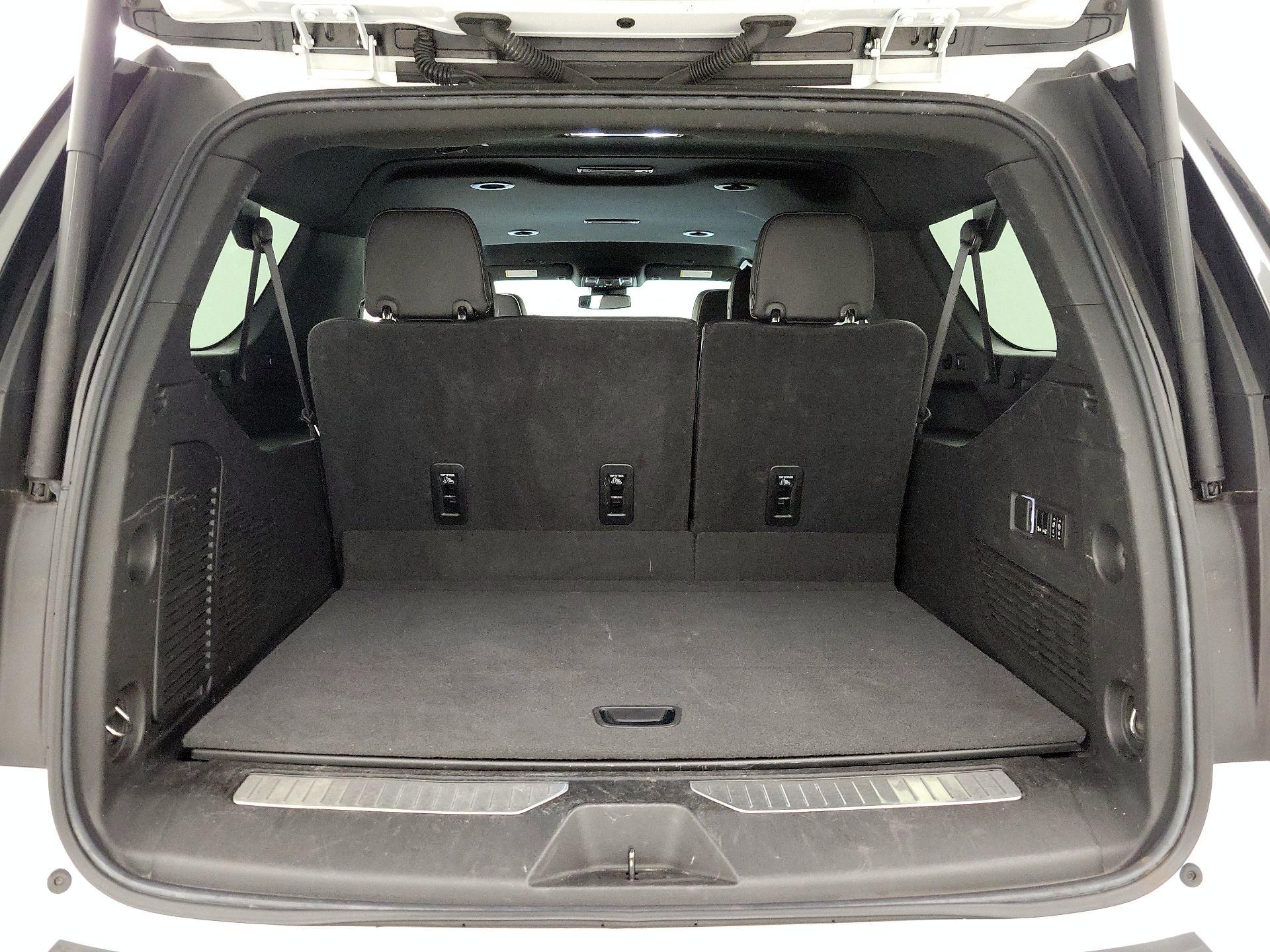 Thumbnail: 2023 Chevrolet Suburban - 20