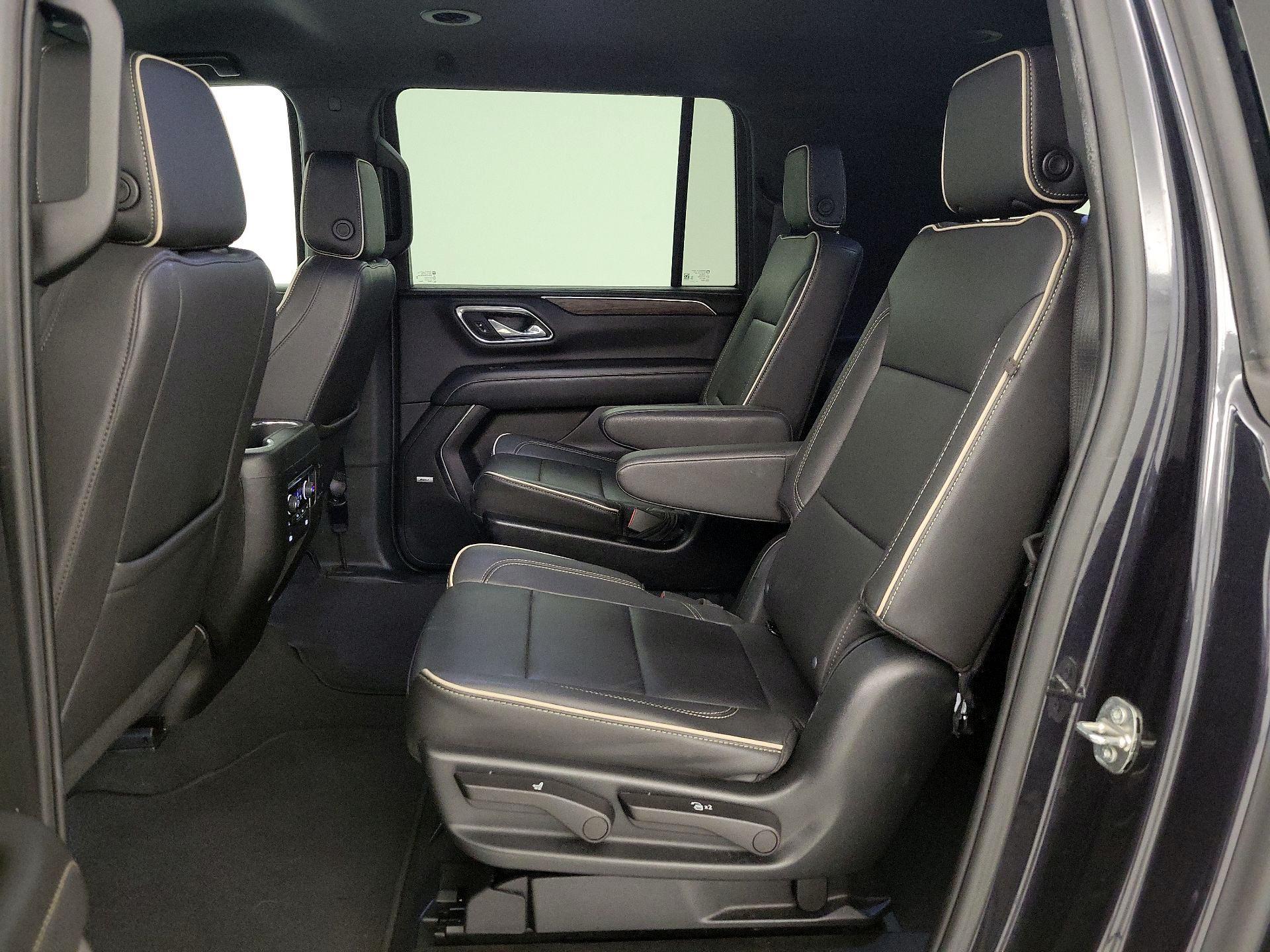 Thumbnail: 2023 Chevrolet Suburban - 18