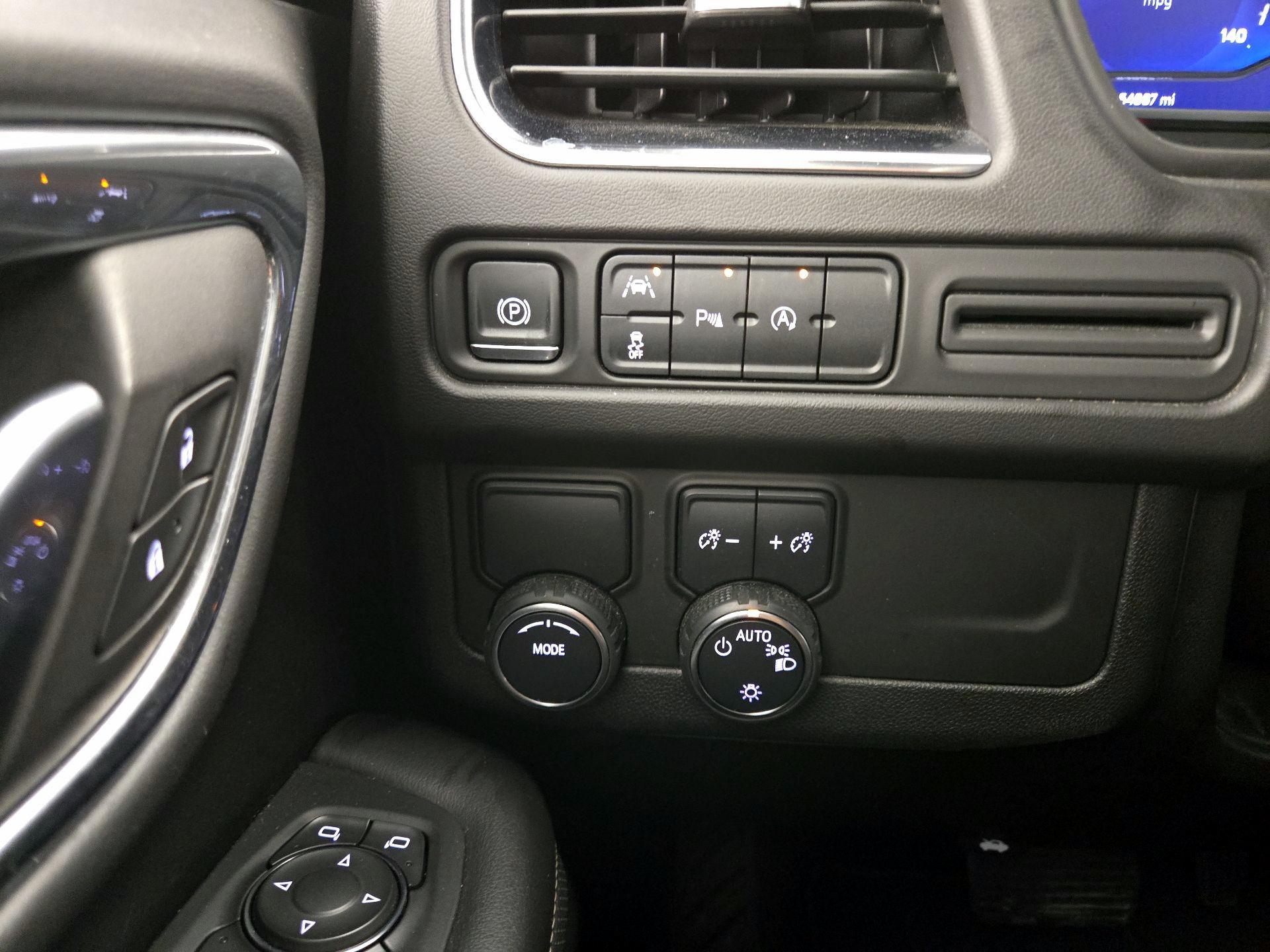 Thumbnail: 2023 Chevrolet Suburban - 13