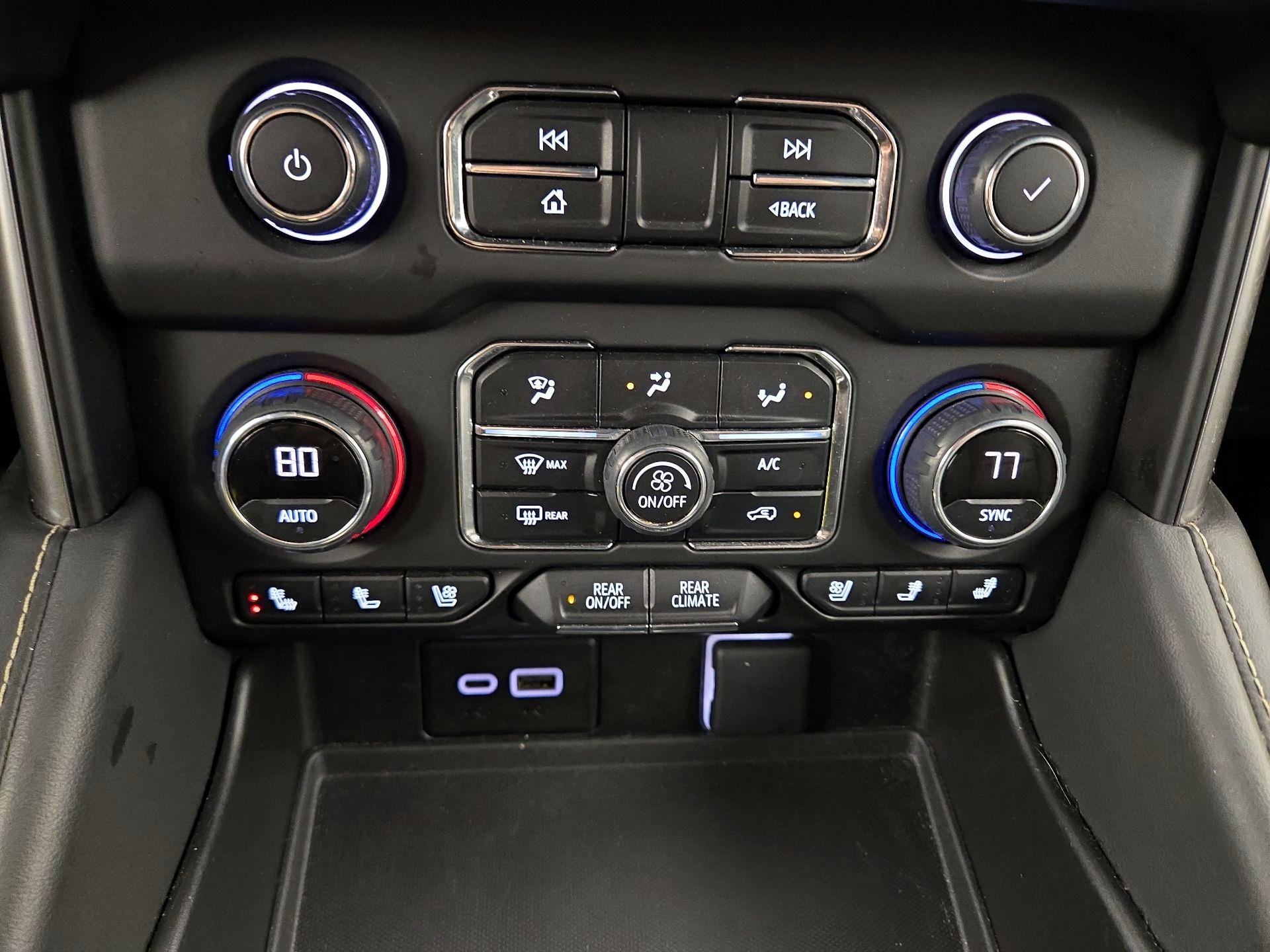 Thumbnail: 2023 Chevrolet Suburban - 17