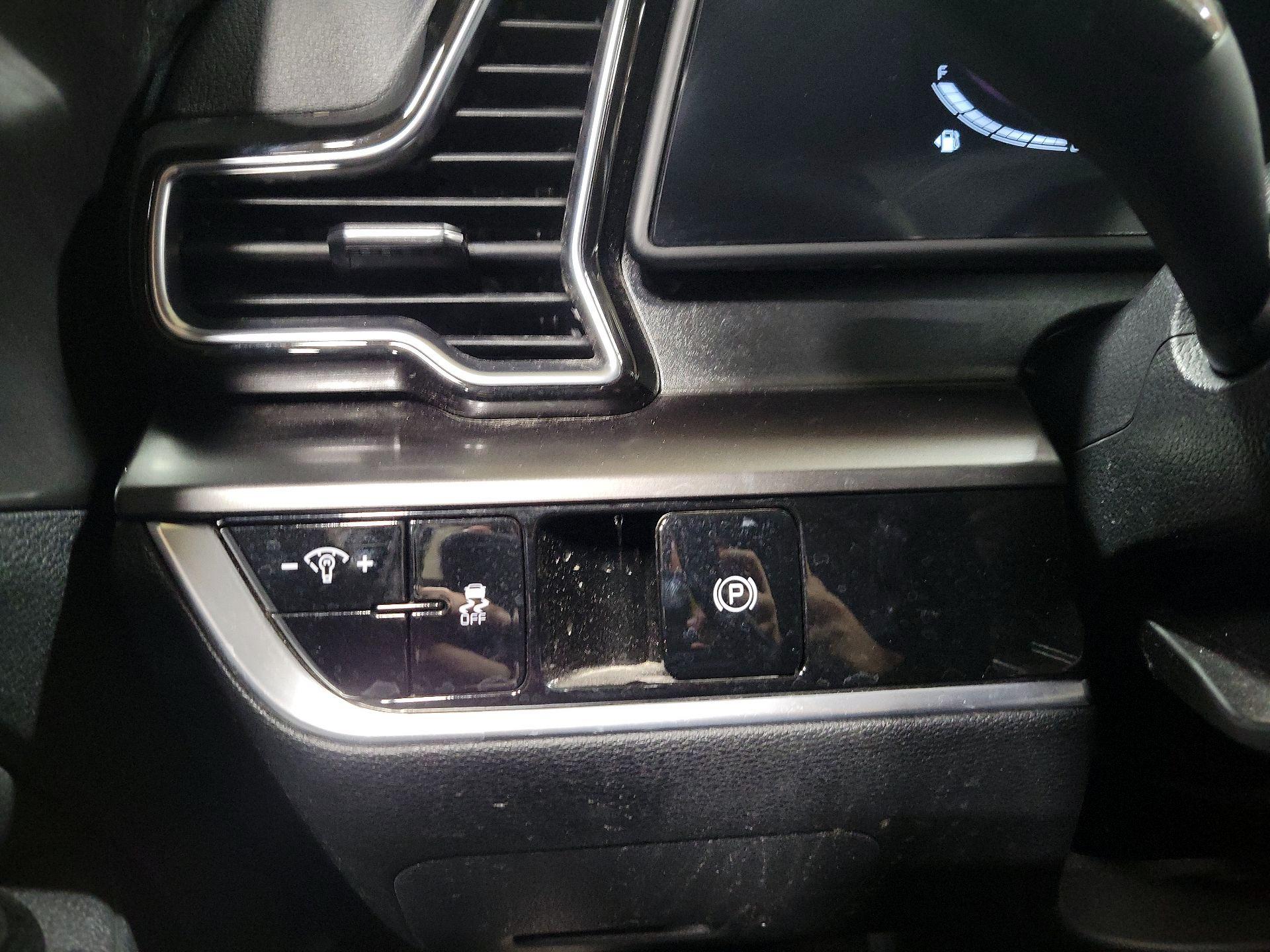 Thumbnail: 2024 Kia Sportage - 13