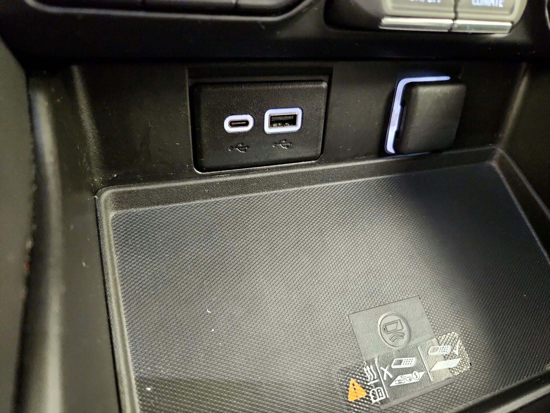 Thumbnail: 2023 Chevrolet Suburban - 18