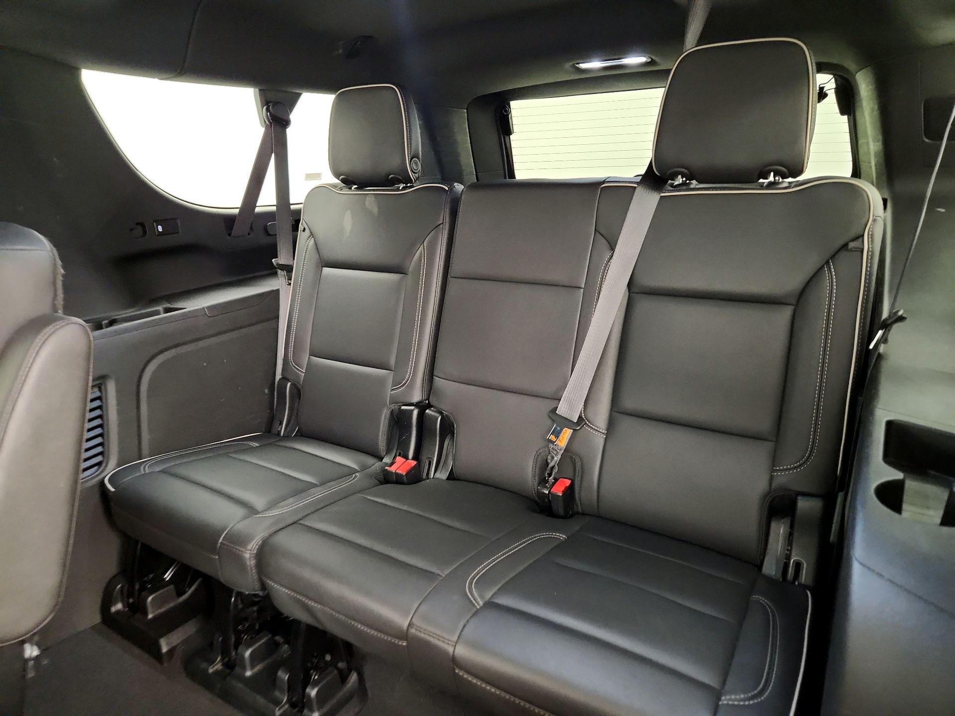 Thumbnail: 2023 Chevrolet Suburban - 20