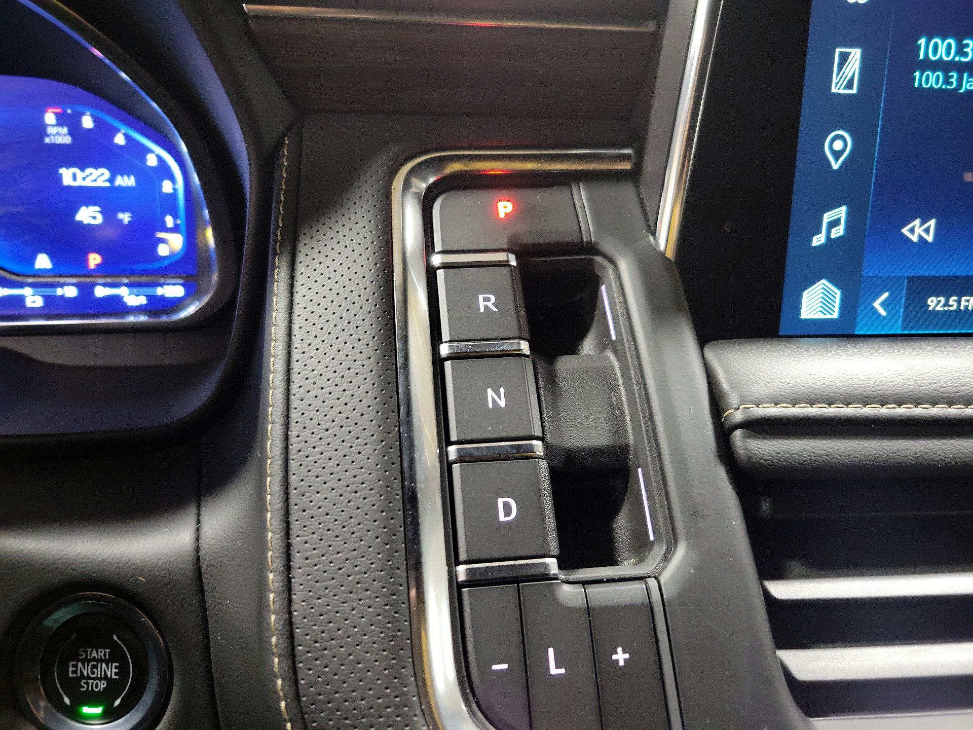 Thumbnail: 2023 Chevrolet Suburban - 17