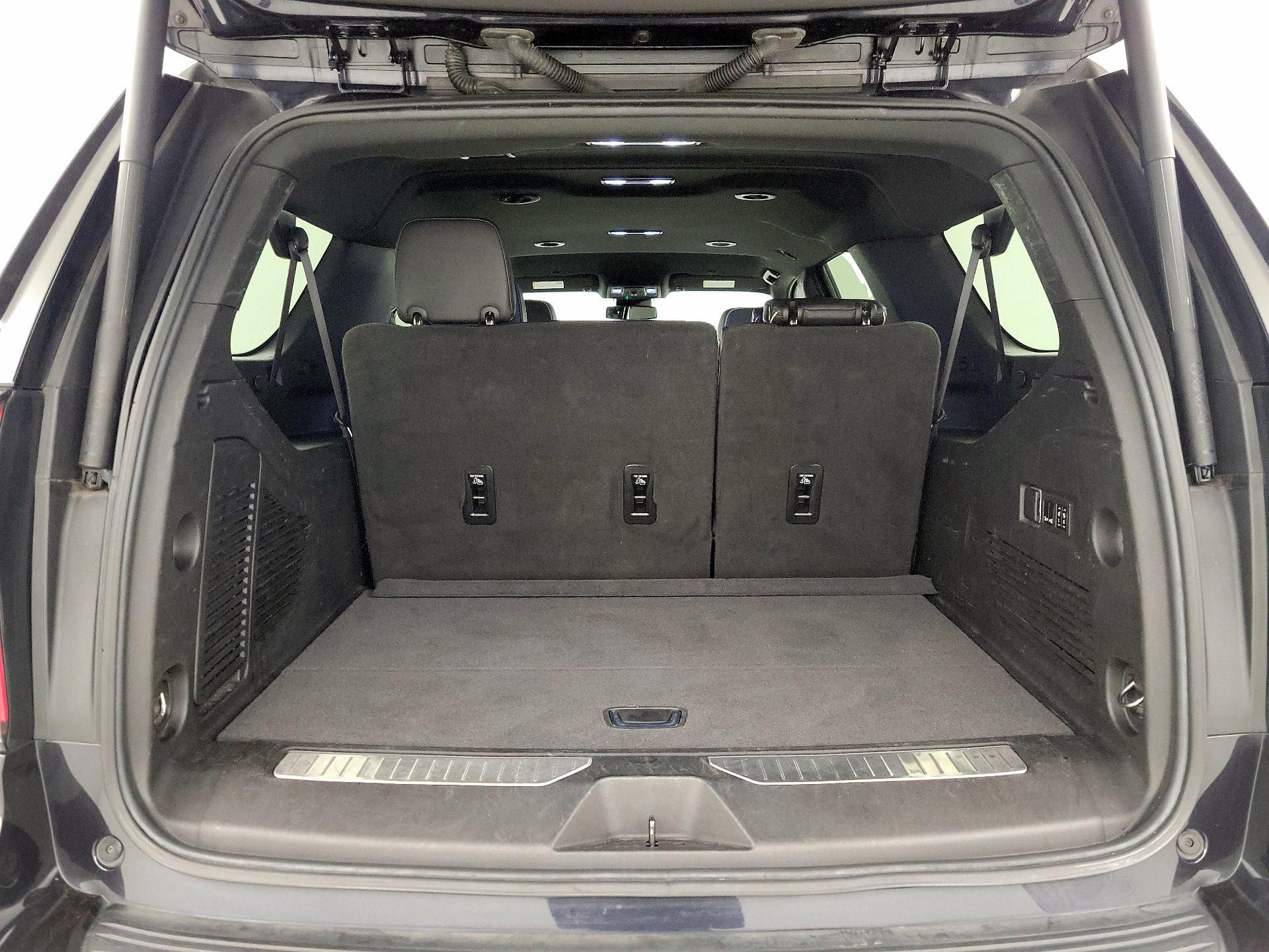 Thumbnail: 2023 Chevrolet Suburban - 19