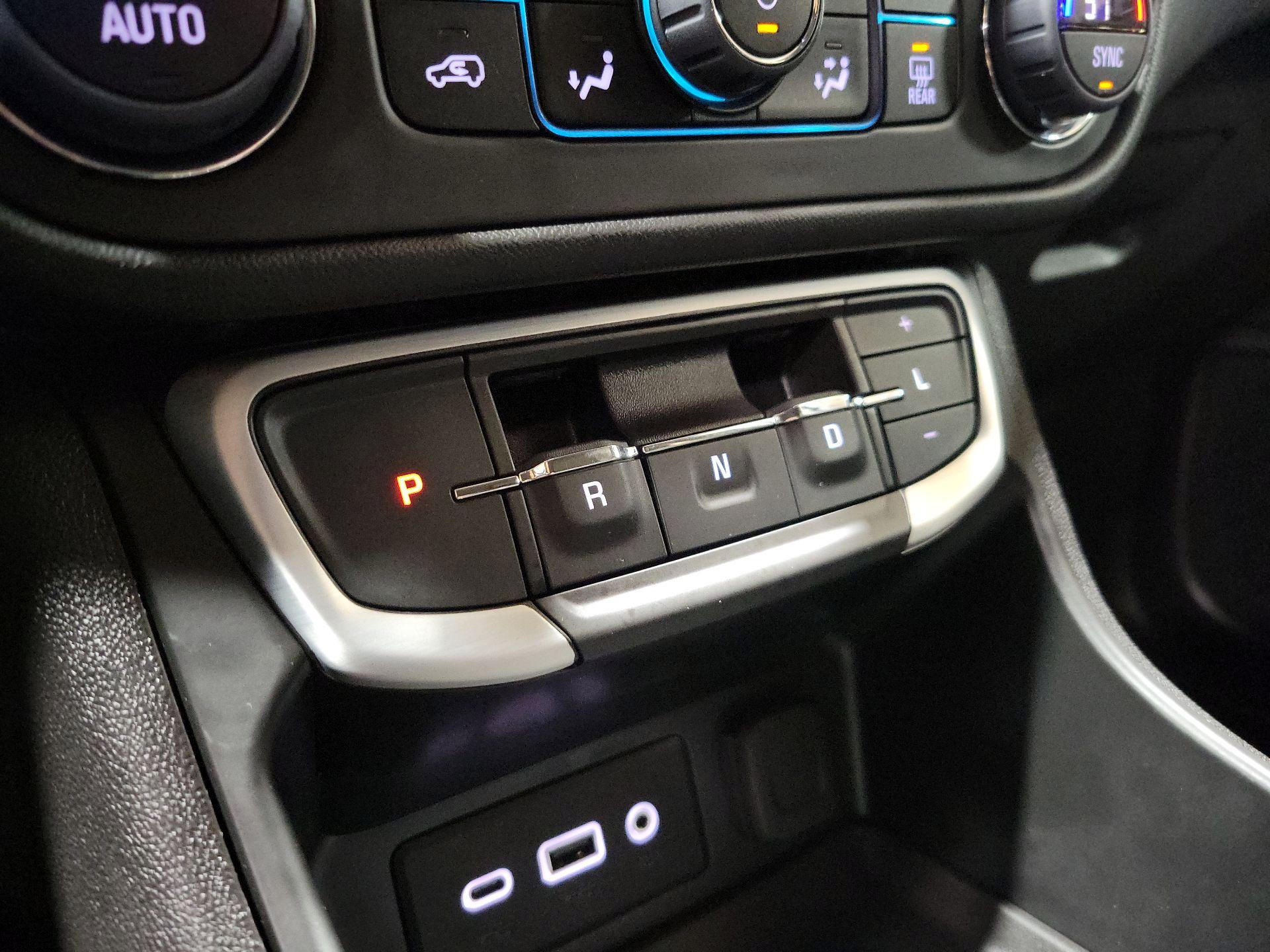 Thumbnail: 2023 GMC Terrain - 17