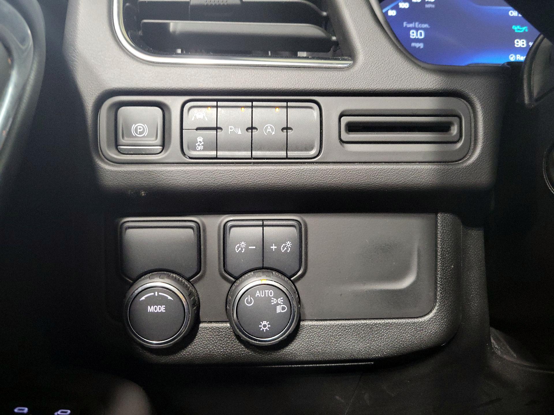 Thumbnail: 2023 Chevrolet Suburban - 13