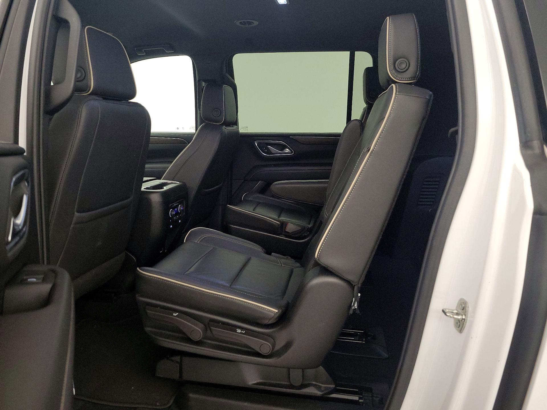 Thumbnail: 2023 Chevrolet Suburban - 18