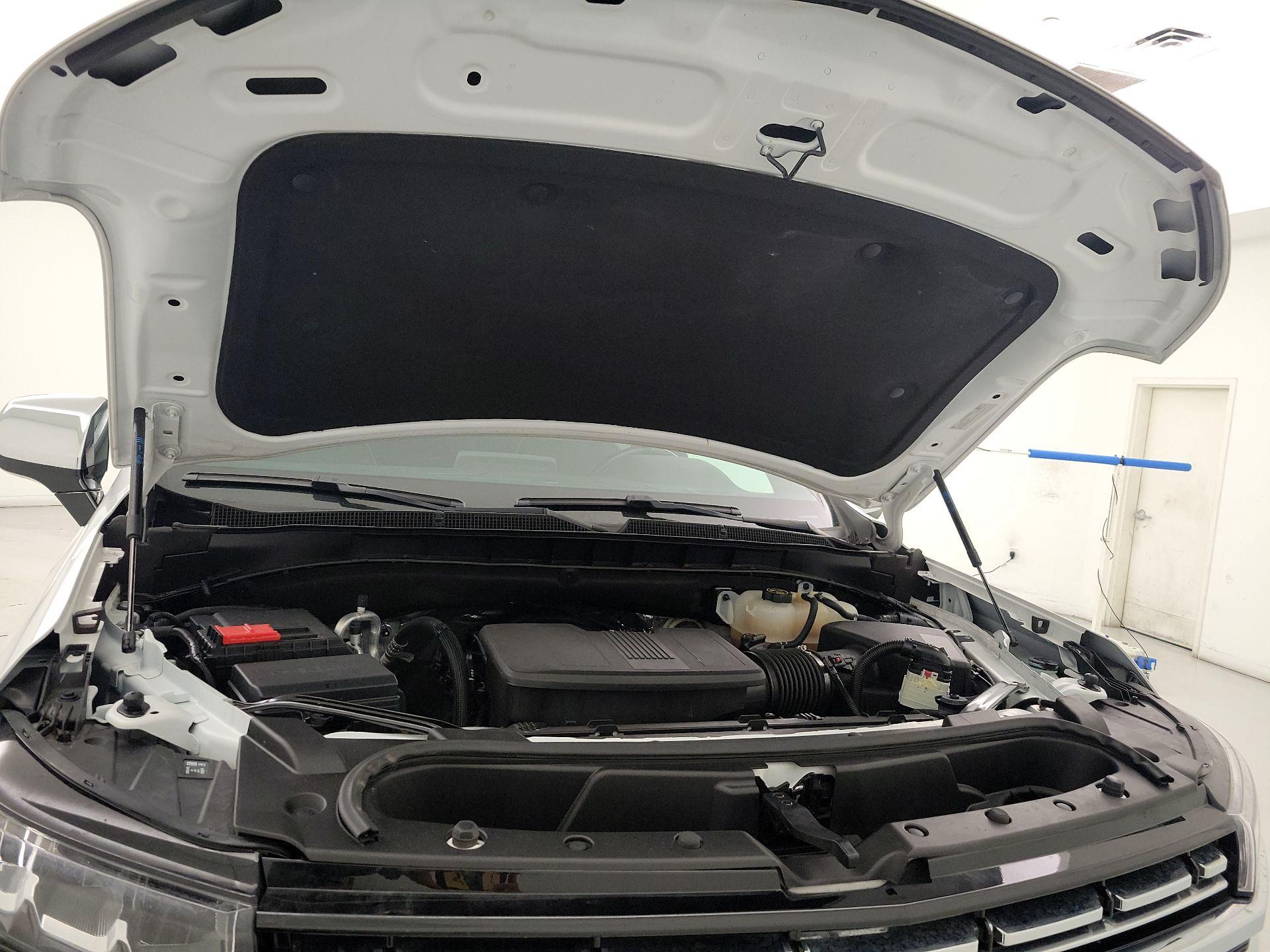 Thumbnail: 2023 Chevrolet Suburban - 20