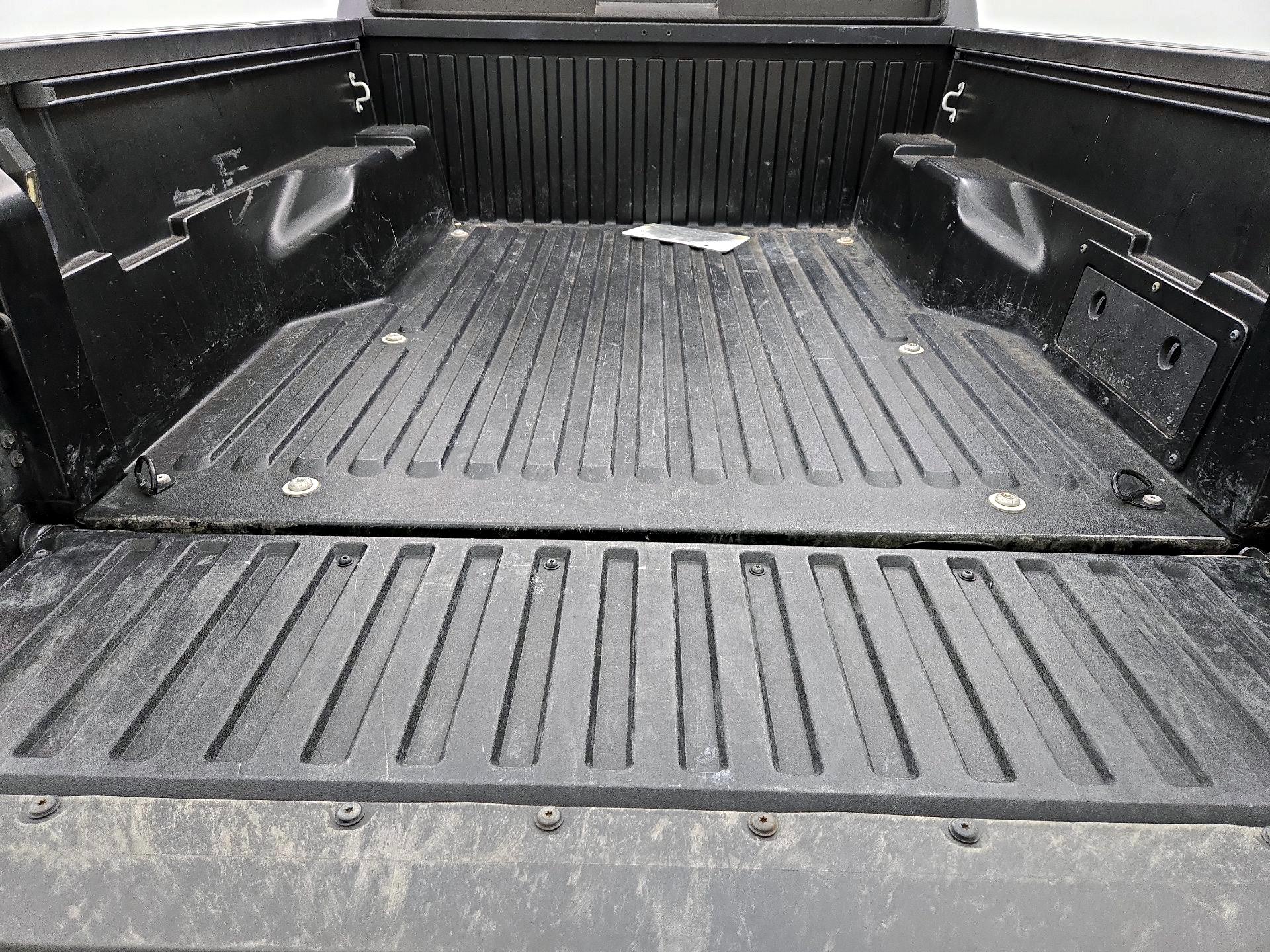 Thumbnail: 2022 Toyota Tacoma - 20