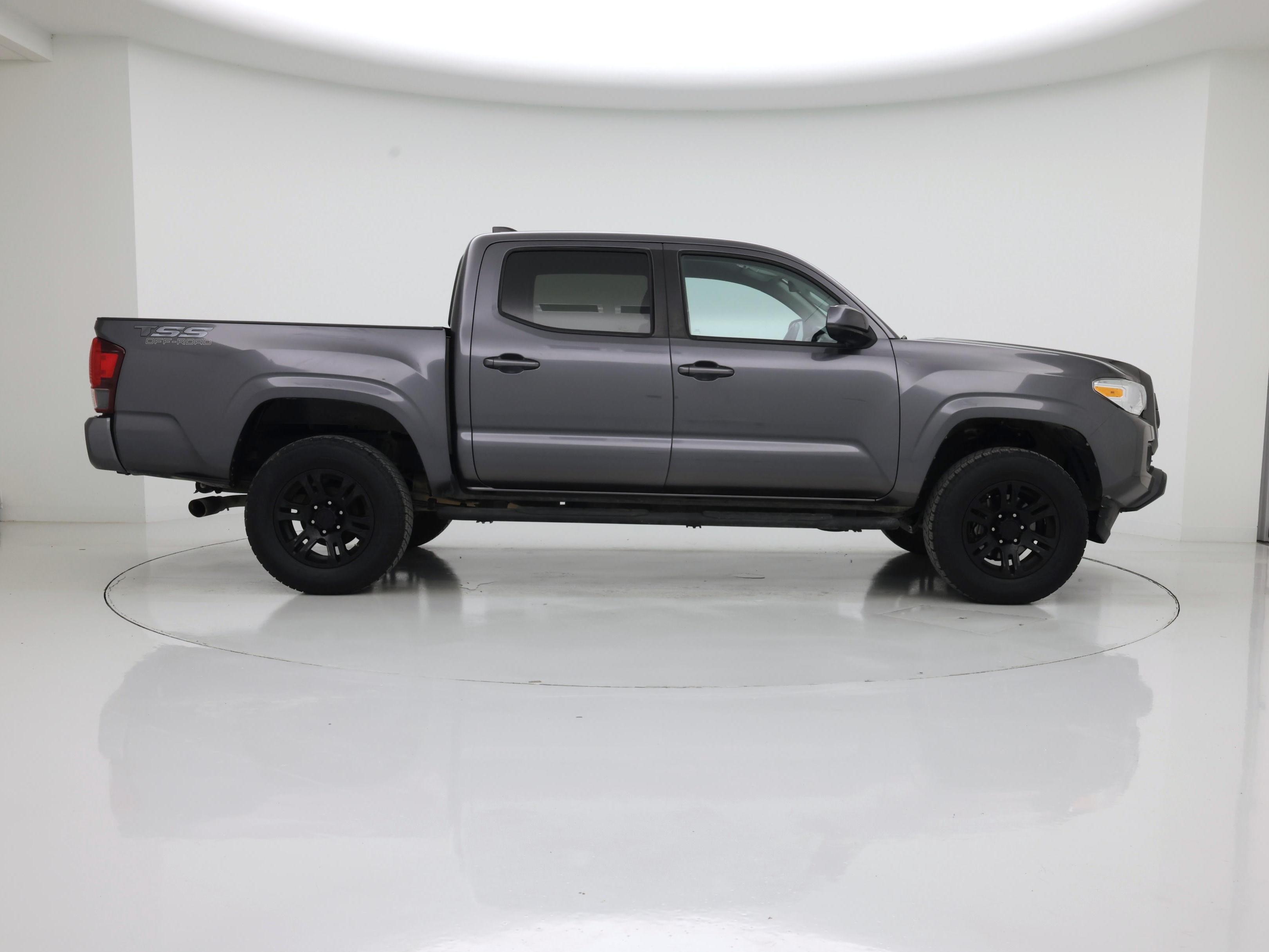 Thumbnail: 2022 Toyota Tacoma - 7