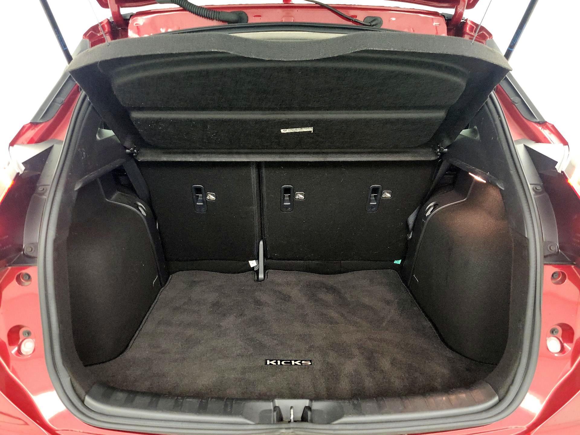 Thumbnail: 2023 Nissan Kicks - 19