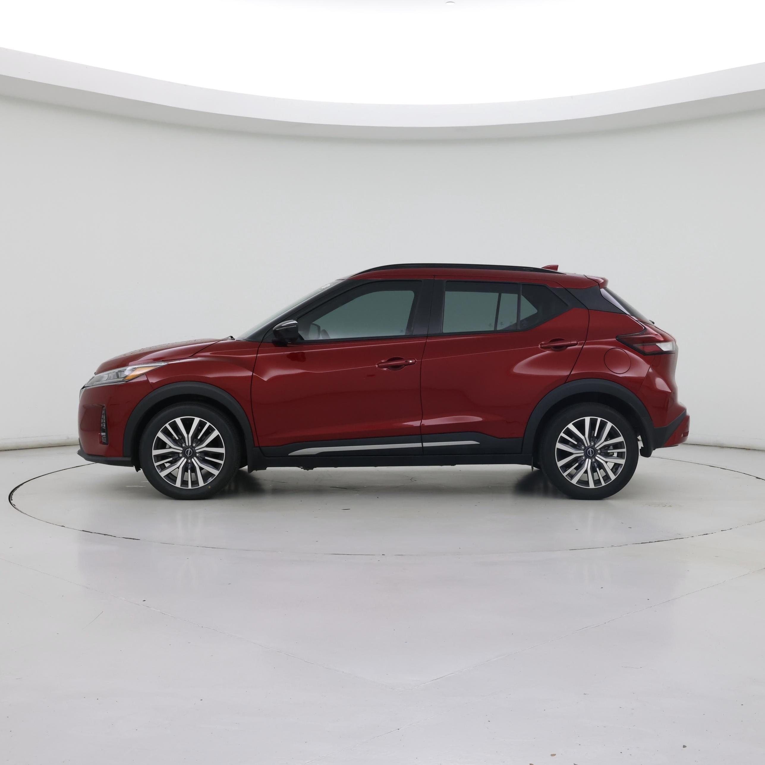 Thumbnail: 2023 Nissan Kicks - 3
