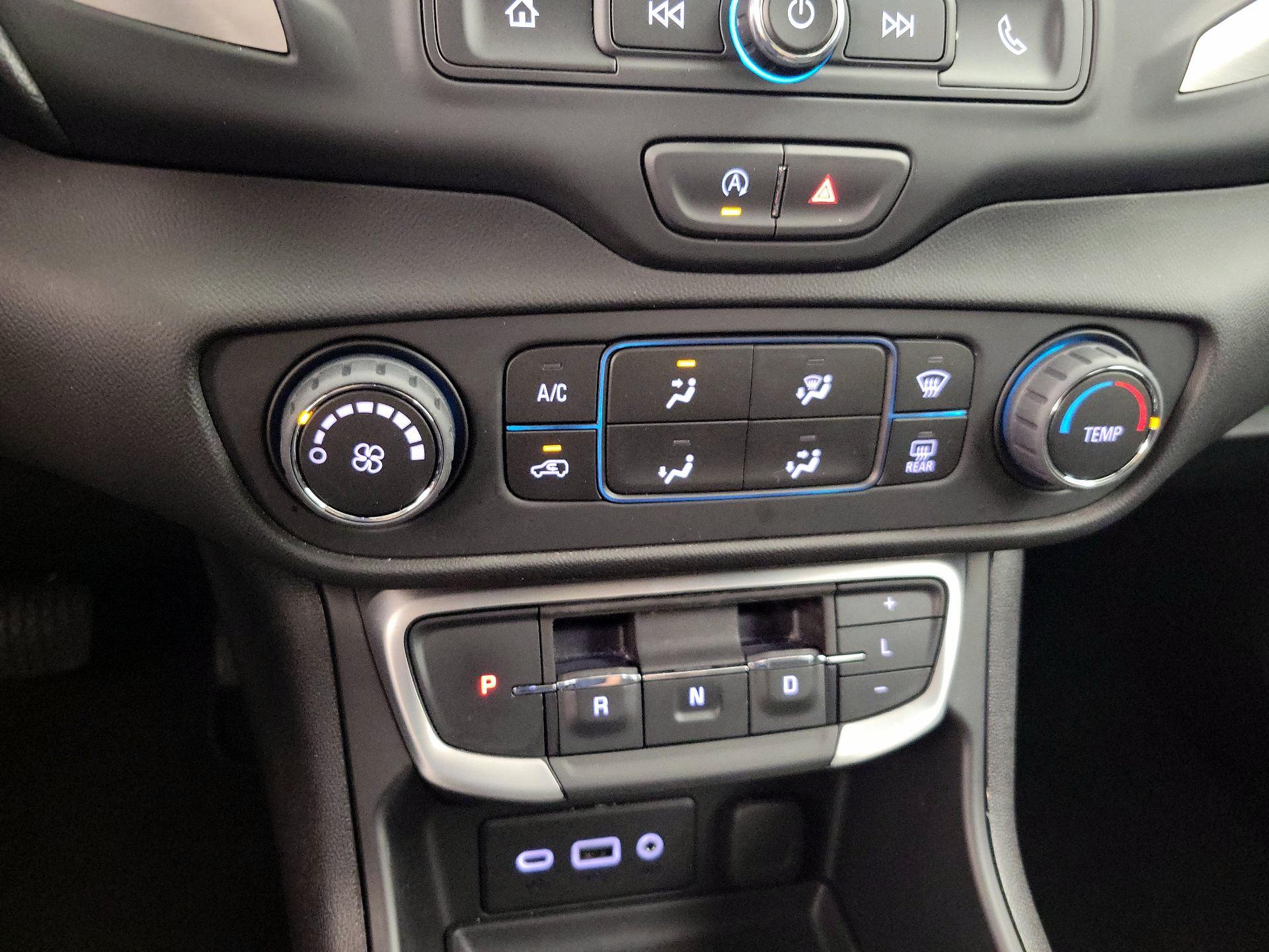 Thumbnail: 2024 GMC Terrain - 16