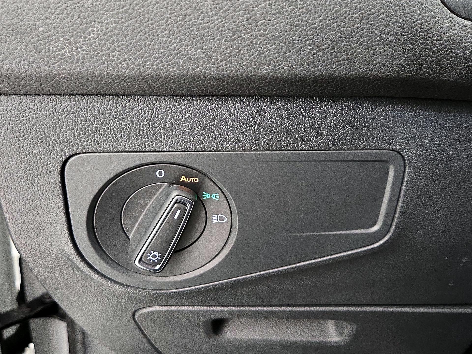 Thumbnail: 2024 Volkswagen Tiguan - 13