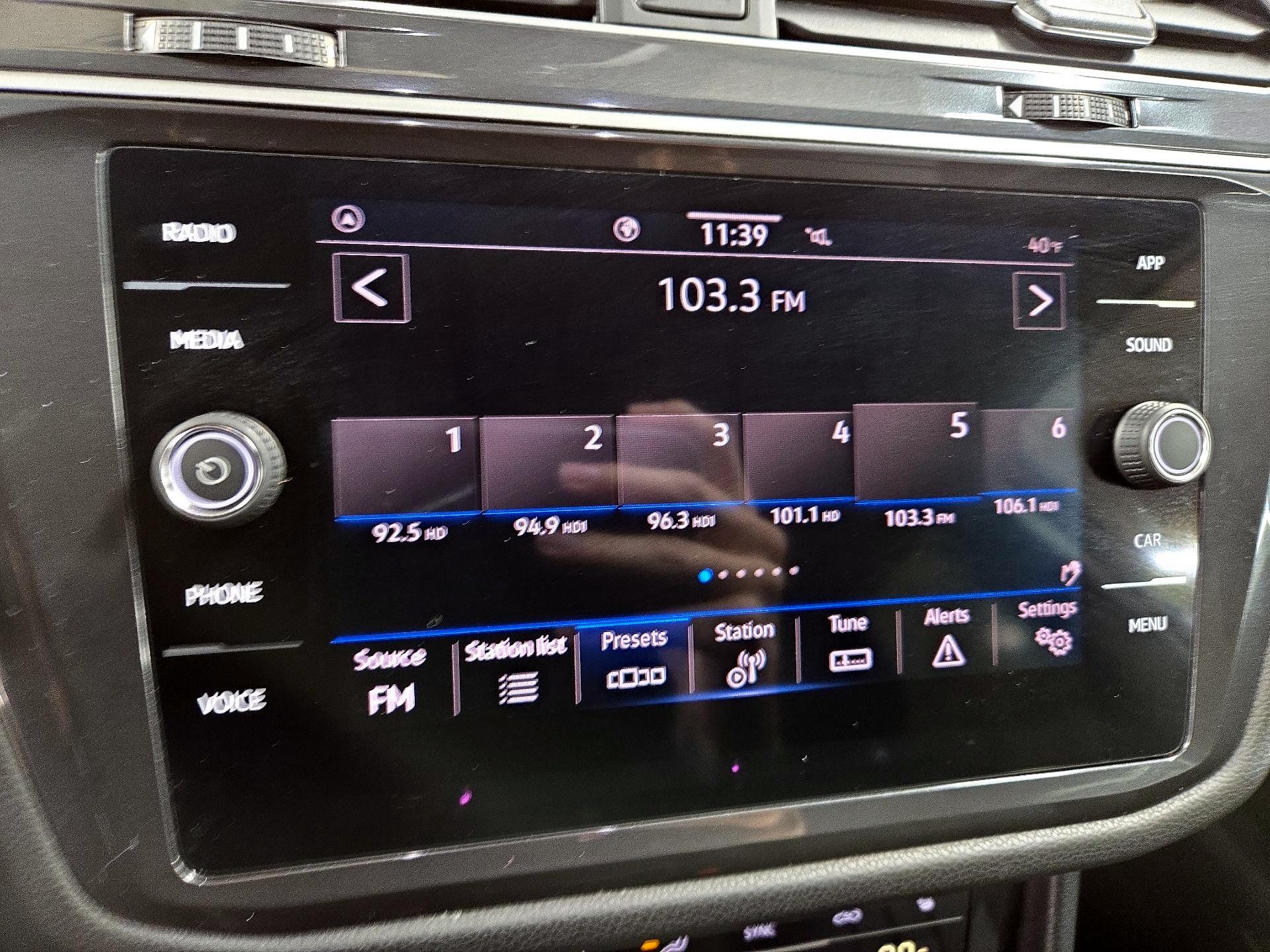 Thumbnail: 2024 Volkswagen Tiguan - 15