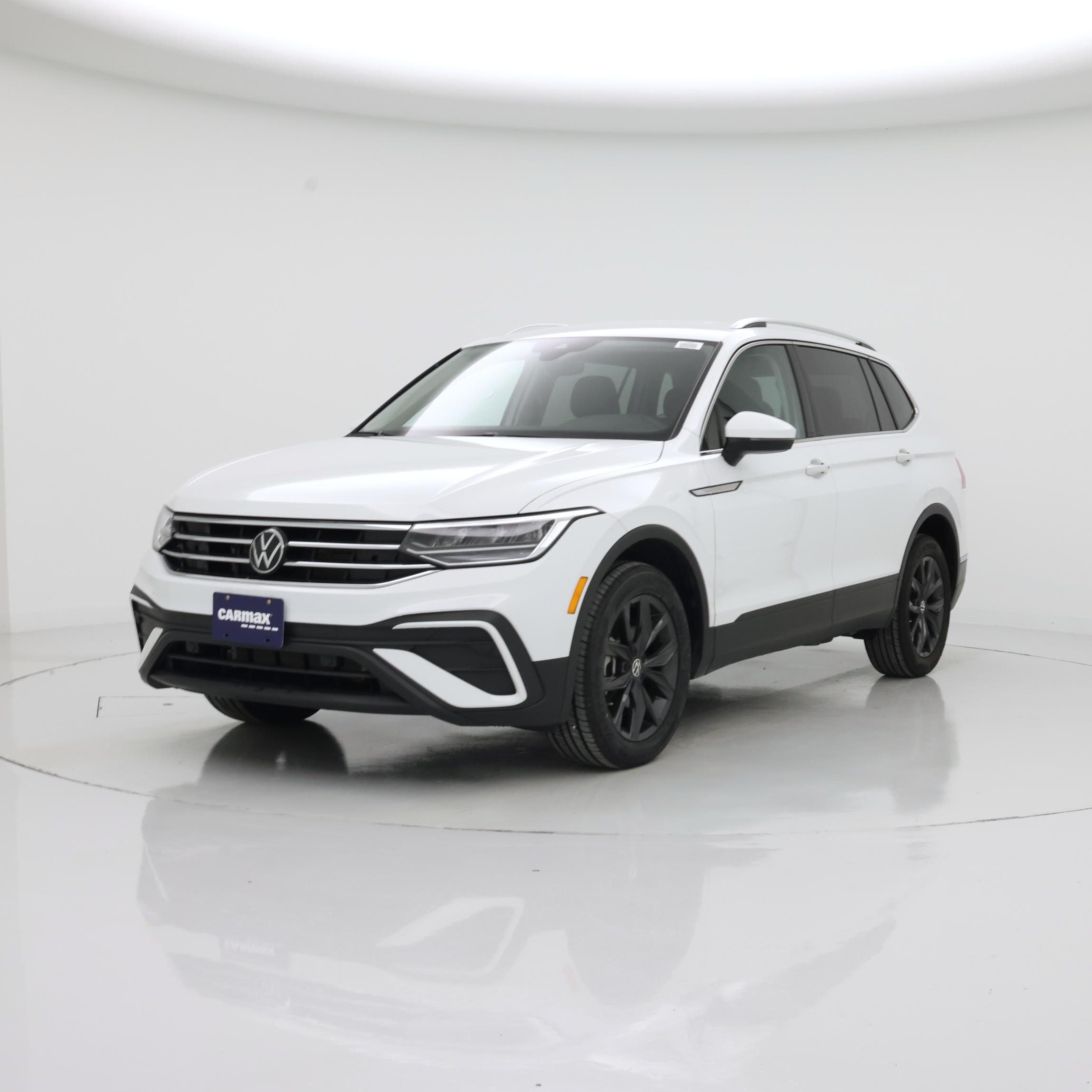 Thumbnail: 2024 Volkswagen Tiguan - 4