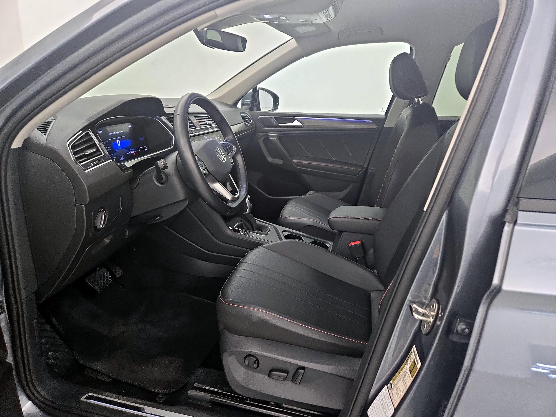 Thumbnail: 2024 Volkswagen Tiguan - 11