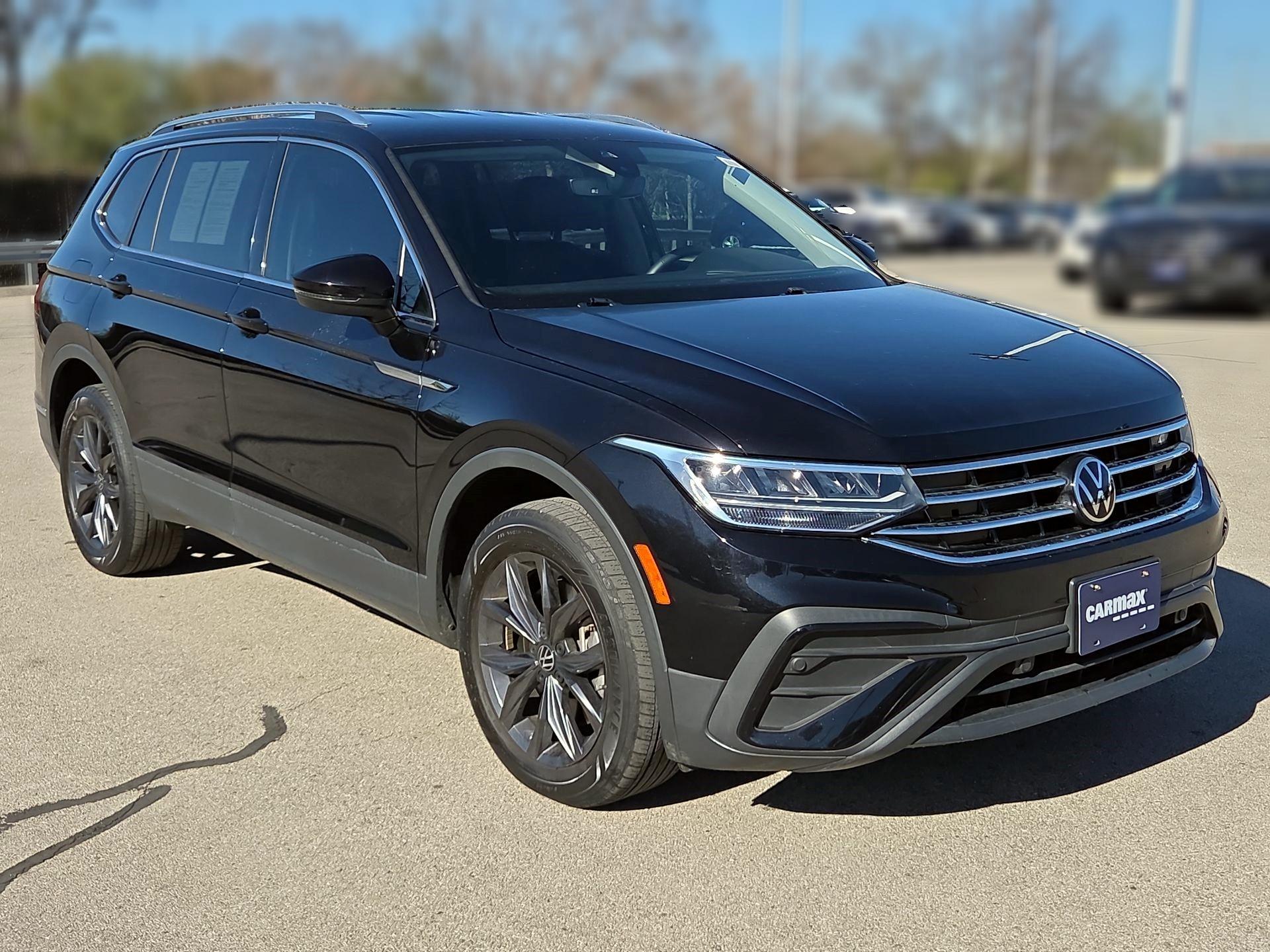 Thumbnail: 2022 Volkswagen Tiguan - 1