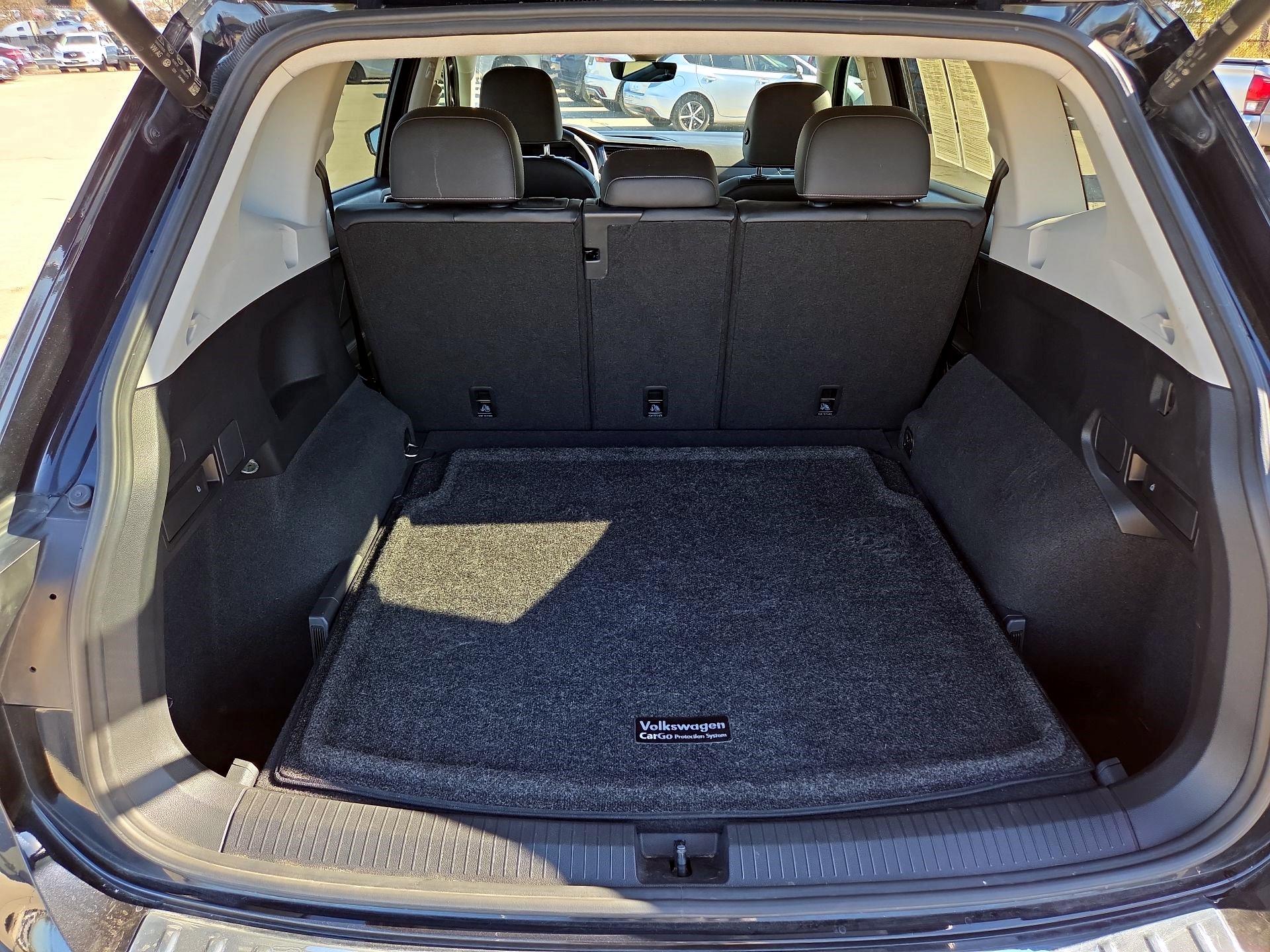 Thumbnail: 2022 Volkswagen Tiguan - 18