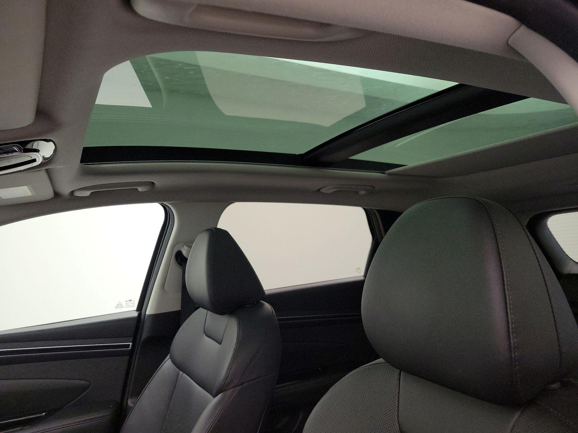 Thumbnail: 2023 Hyundai Tucson - 18