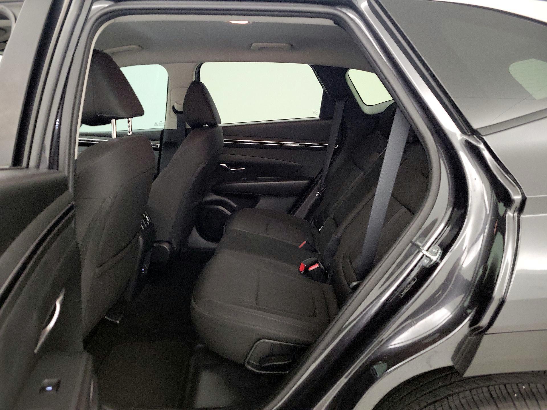 Thumbnail: 2023 Hyundai Tucson - 18