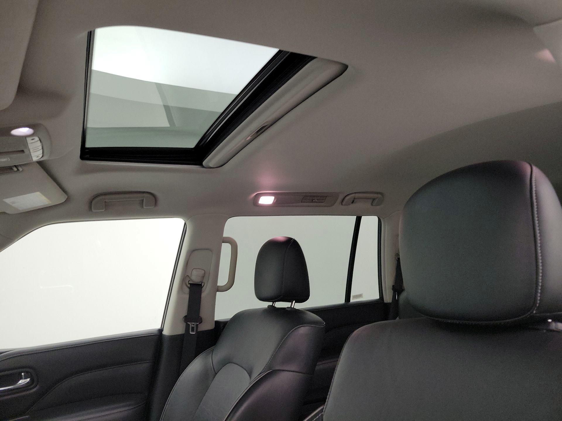 Thumbnail: 2024 INFINITI QX80 - 18