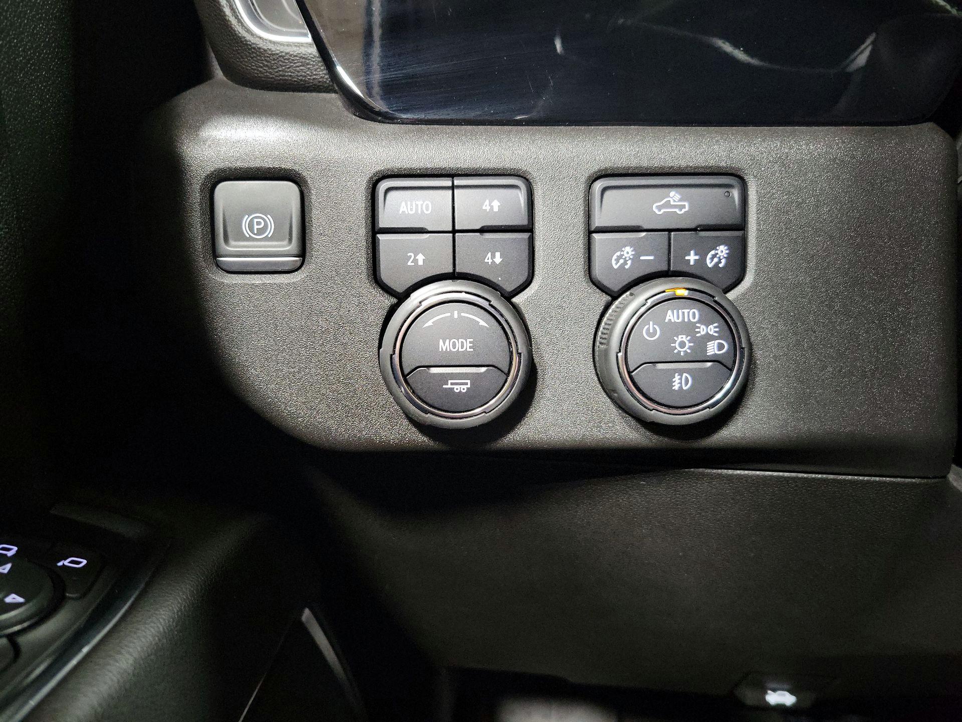 Thumbnail: 2023 Chevrolet Silverado 1500 - 13