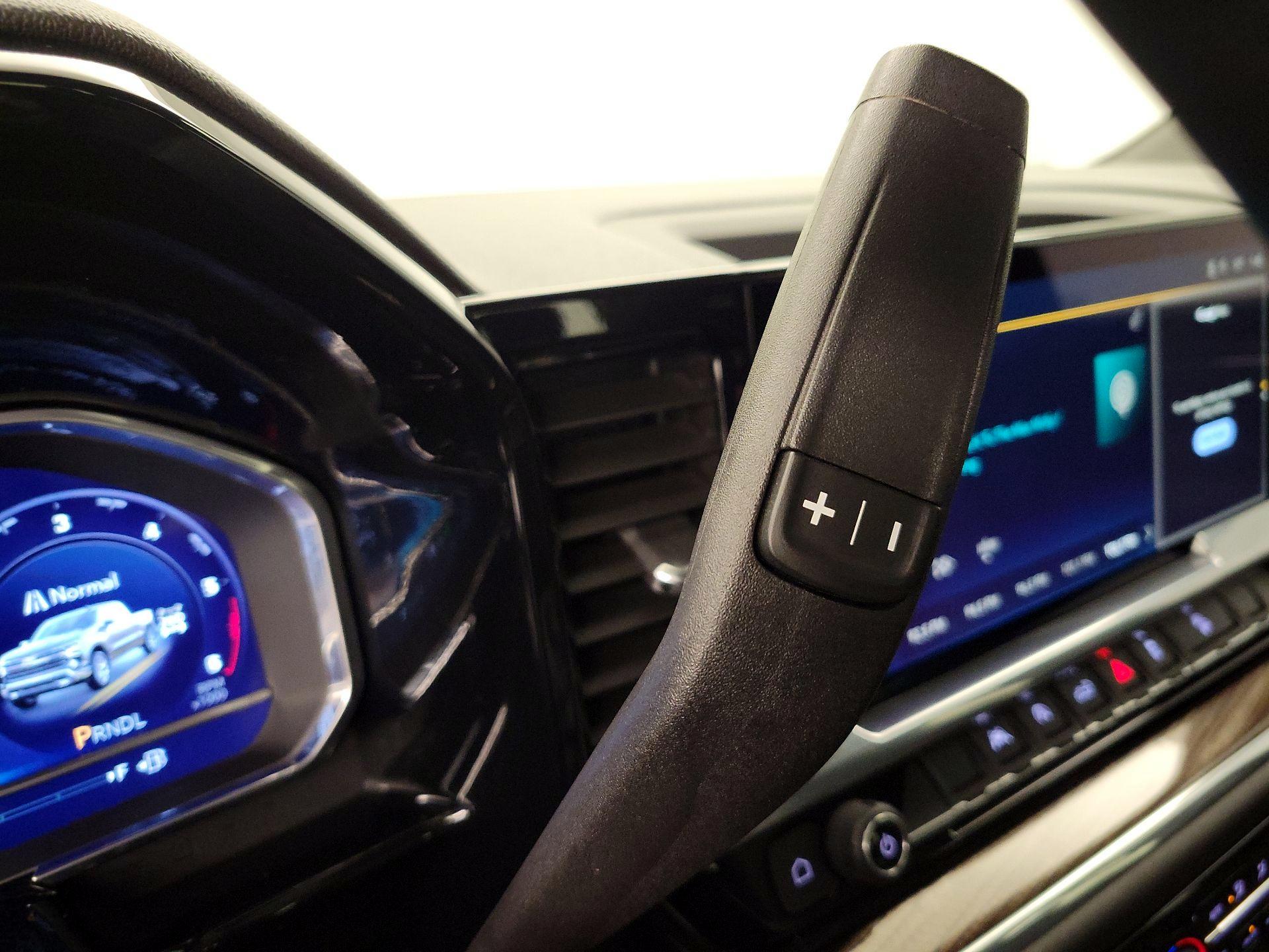 Thumbnail: 2023 Chevrolet Silverado 1500 - 17